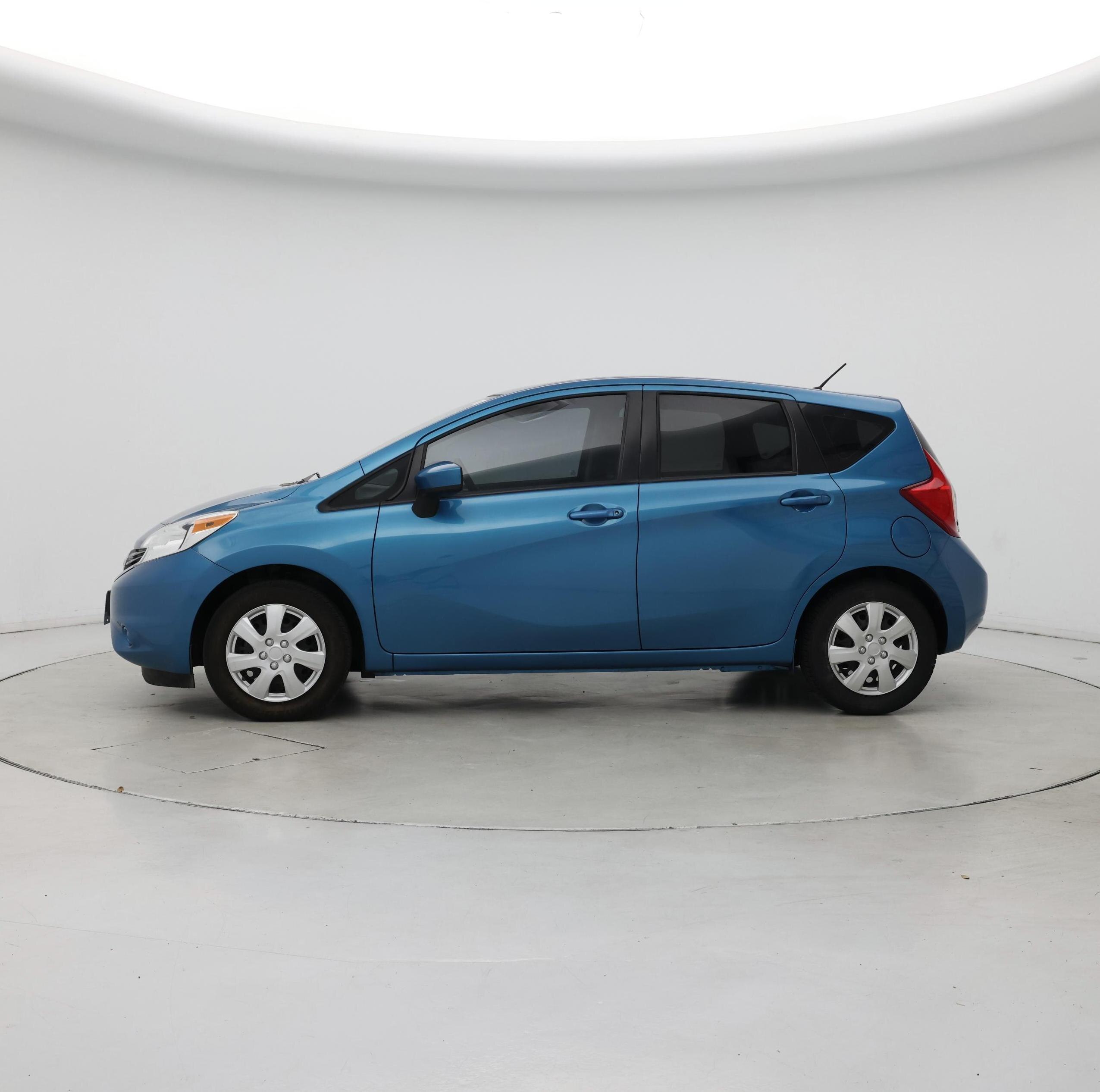 Thumbnail: 2015 Nissan Versa Note - 3