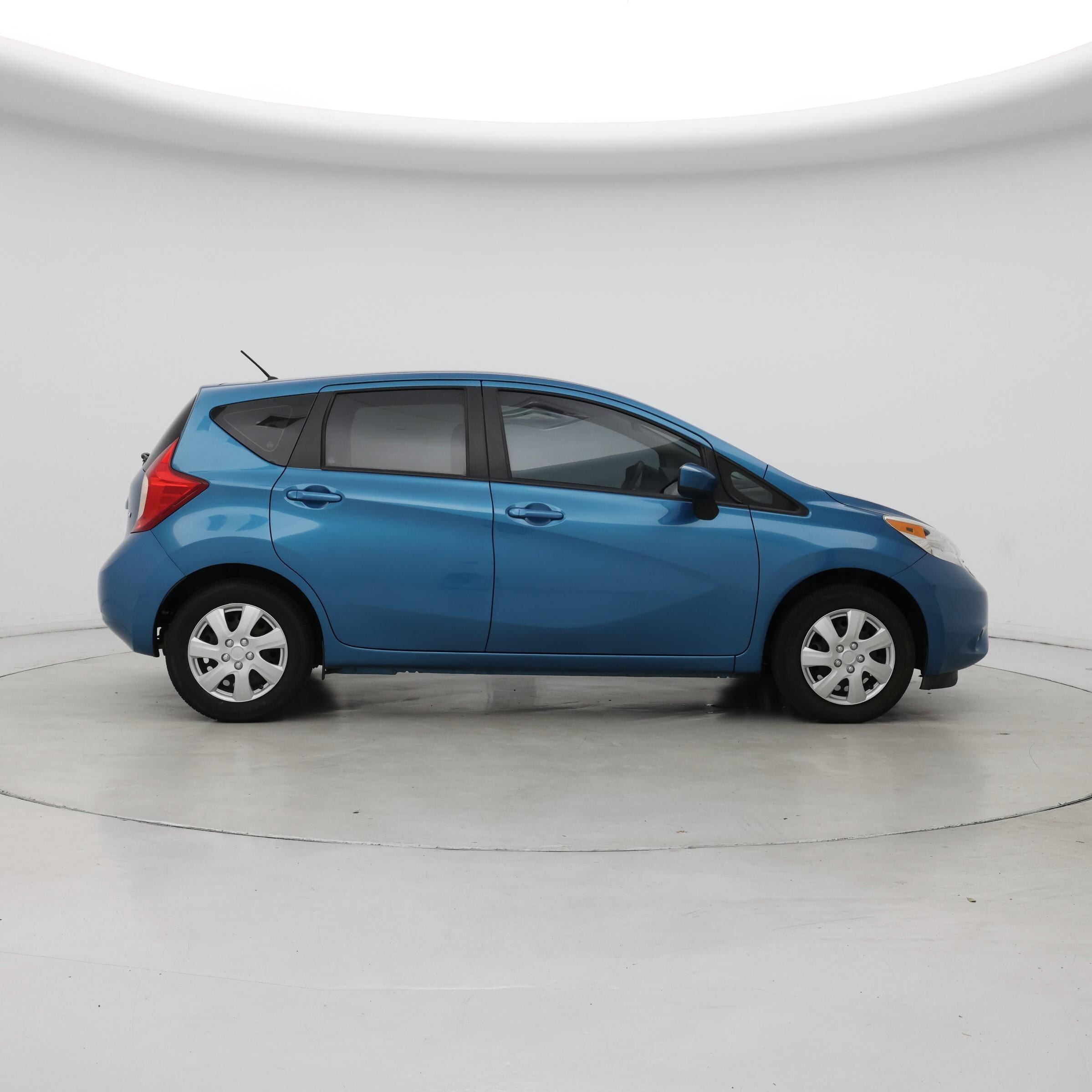 Thumbnail: 2015 Nissan Versa Note - 7