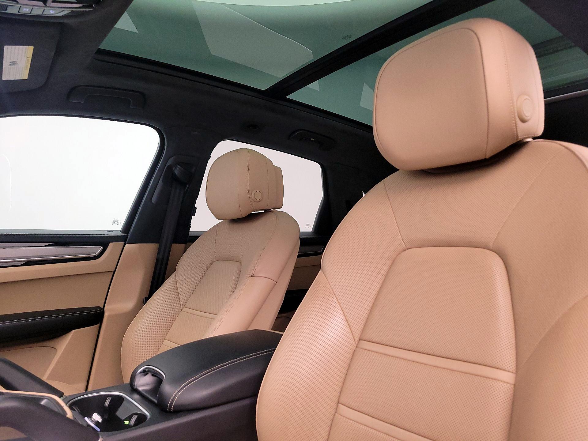 Thumbnail: 2019 Porsche Cayenne - 20