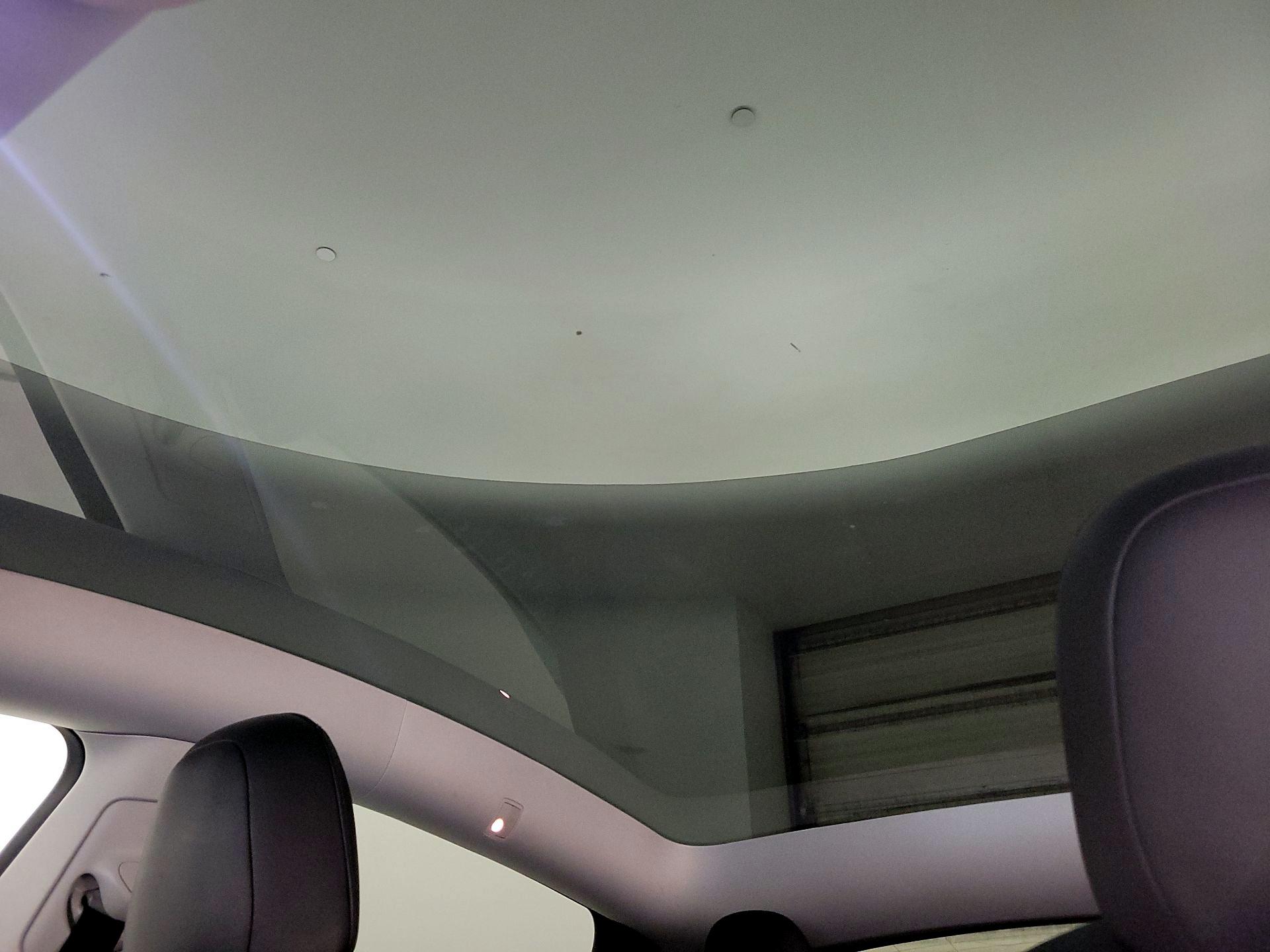 Thumbnail: 2022 Tesla Model Y - 18