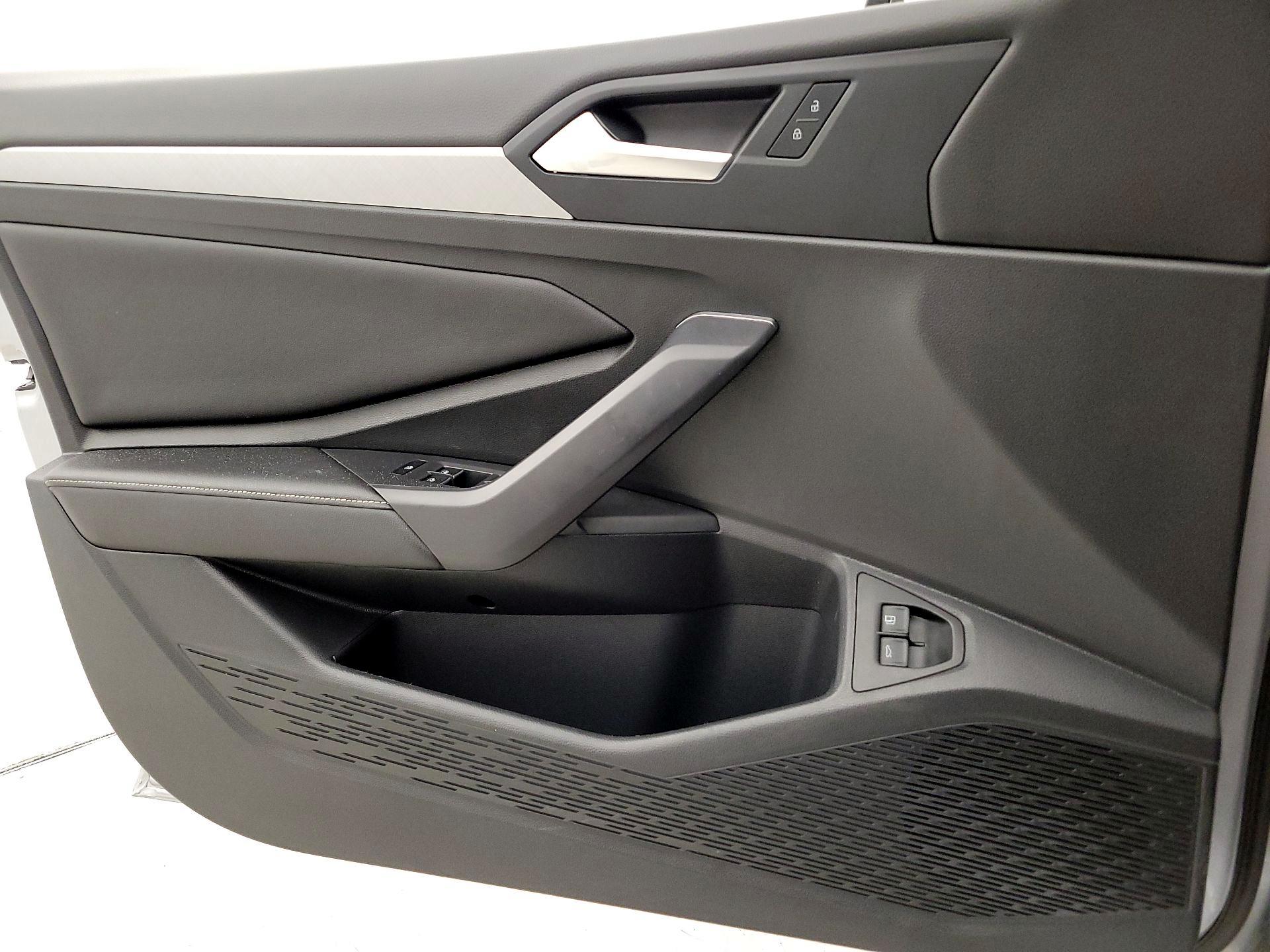 Thumbnail: 2022 Volkswagen Jetta - 12