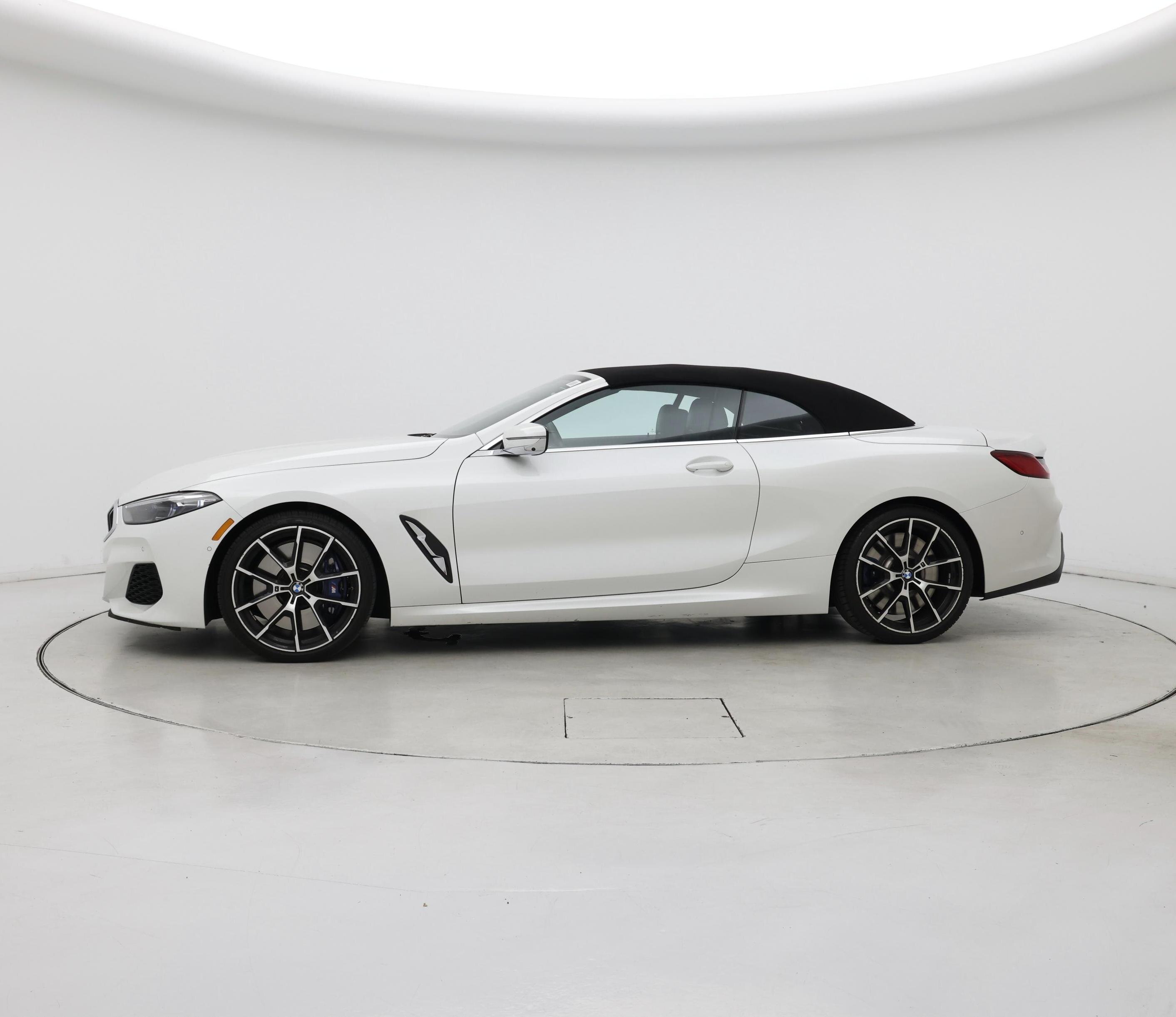 Thumbnail: 2019 BMW 8 Series - 3