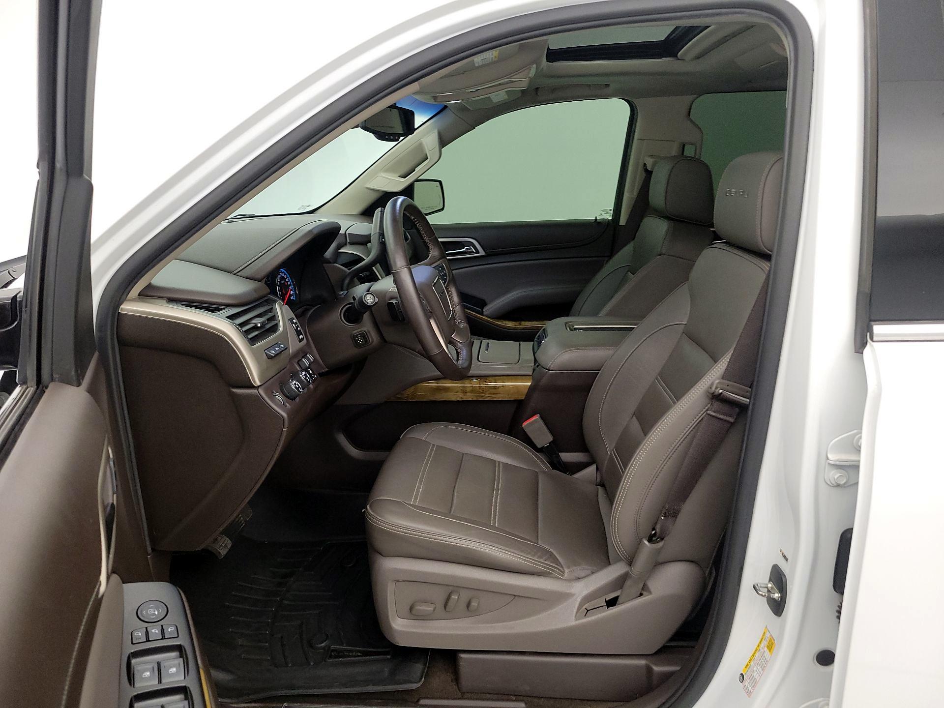 Thumbnail: 2017 GMC Yukon XL - 11