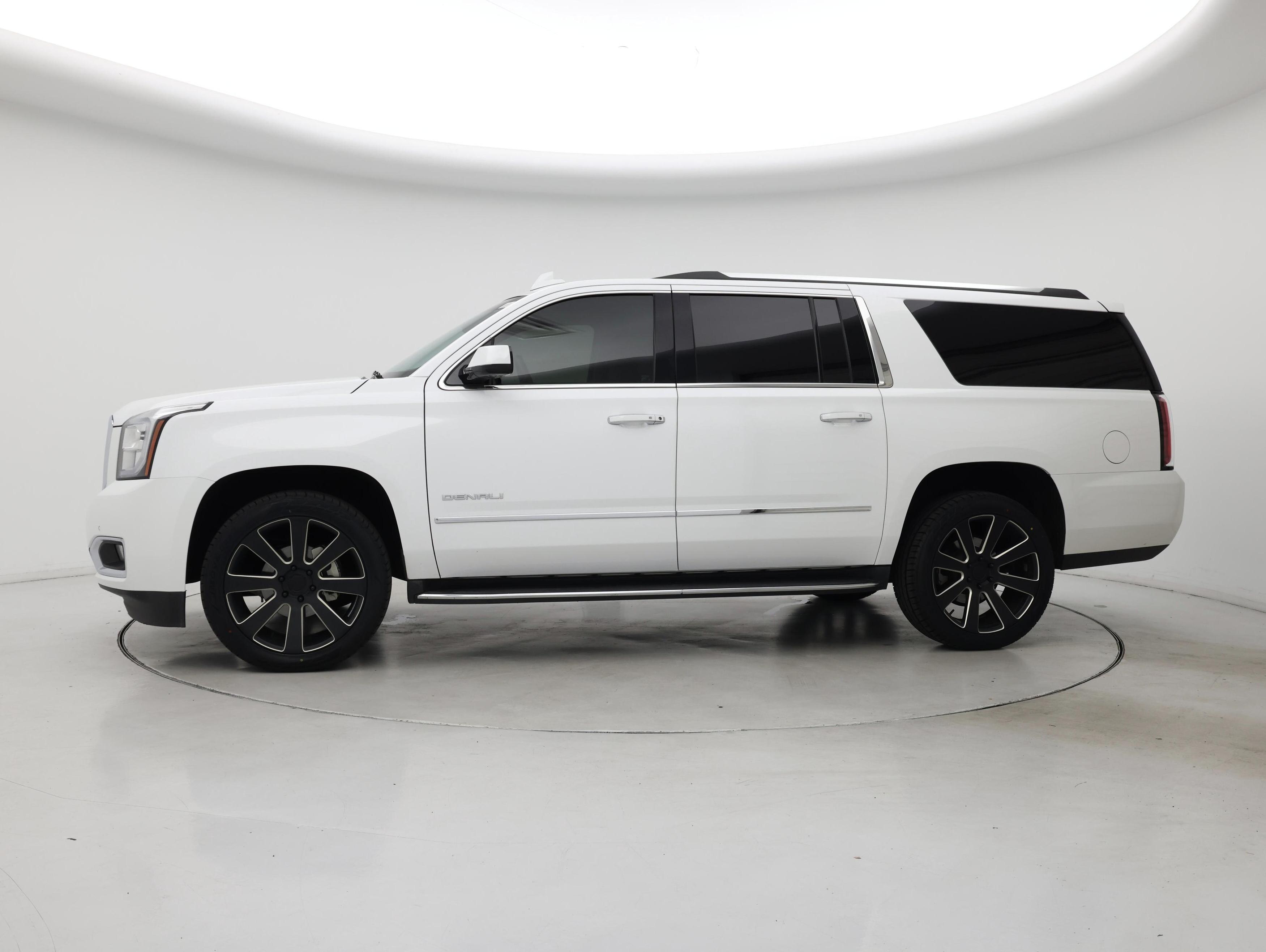 Thumbnail: 2017 GMC Yukon XL - 3