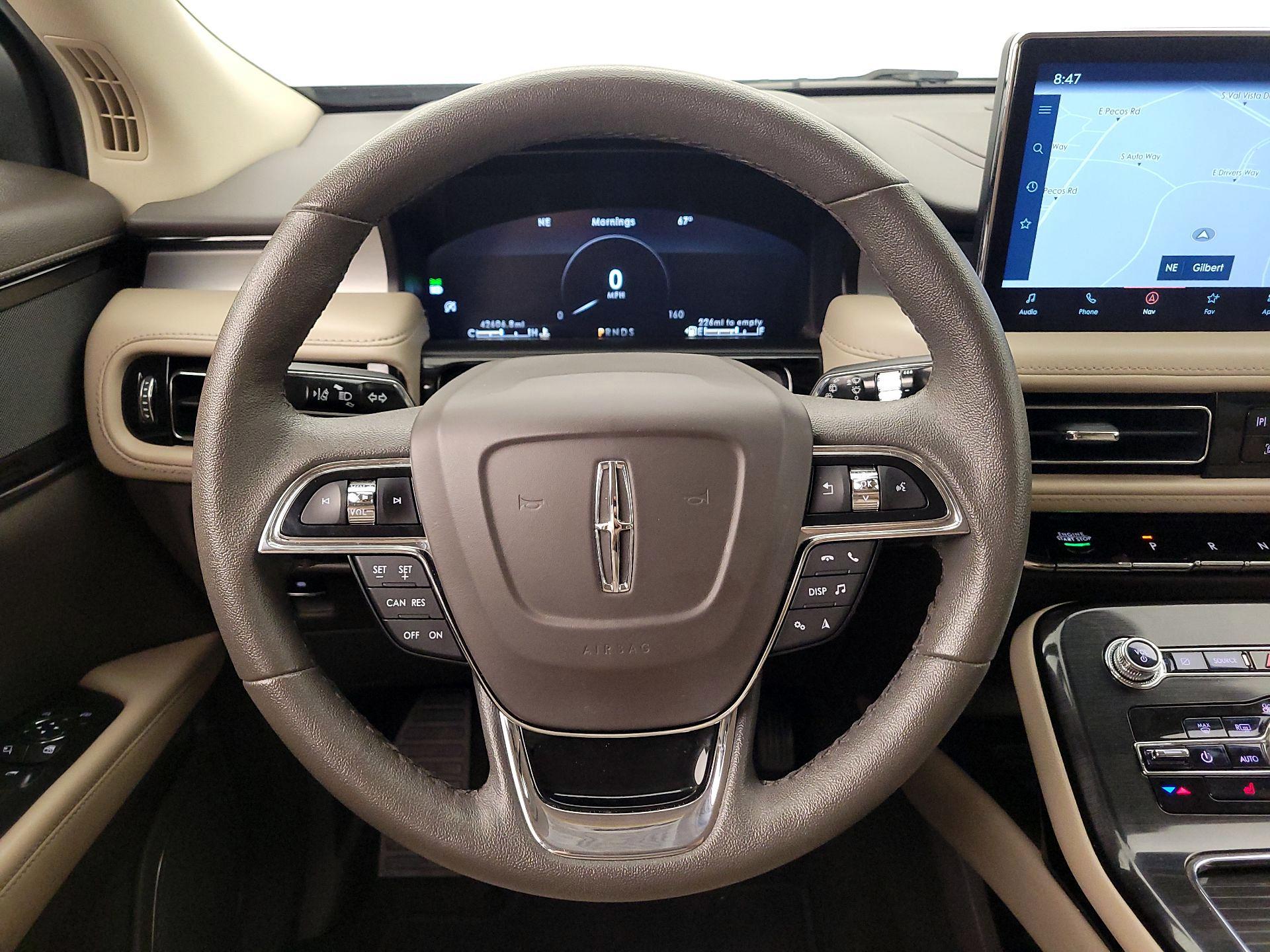 Thumbnail: 2022 Lincoln Nautilus - 10