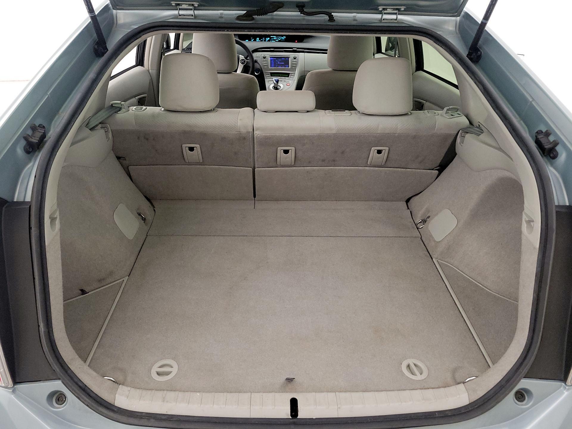 Thumbnail: 2015 Toyota Prius - 19