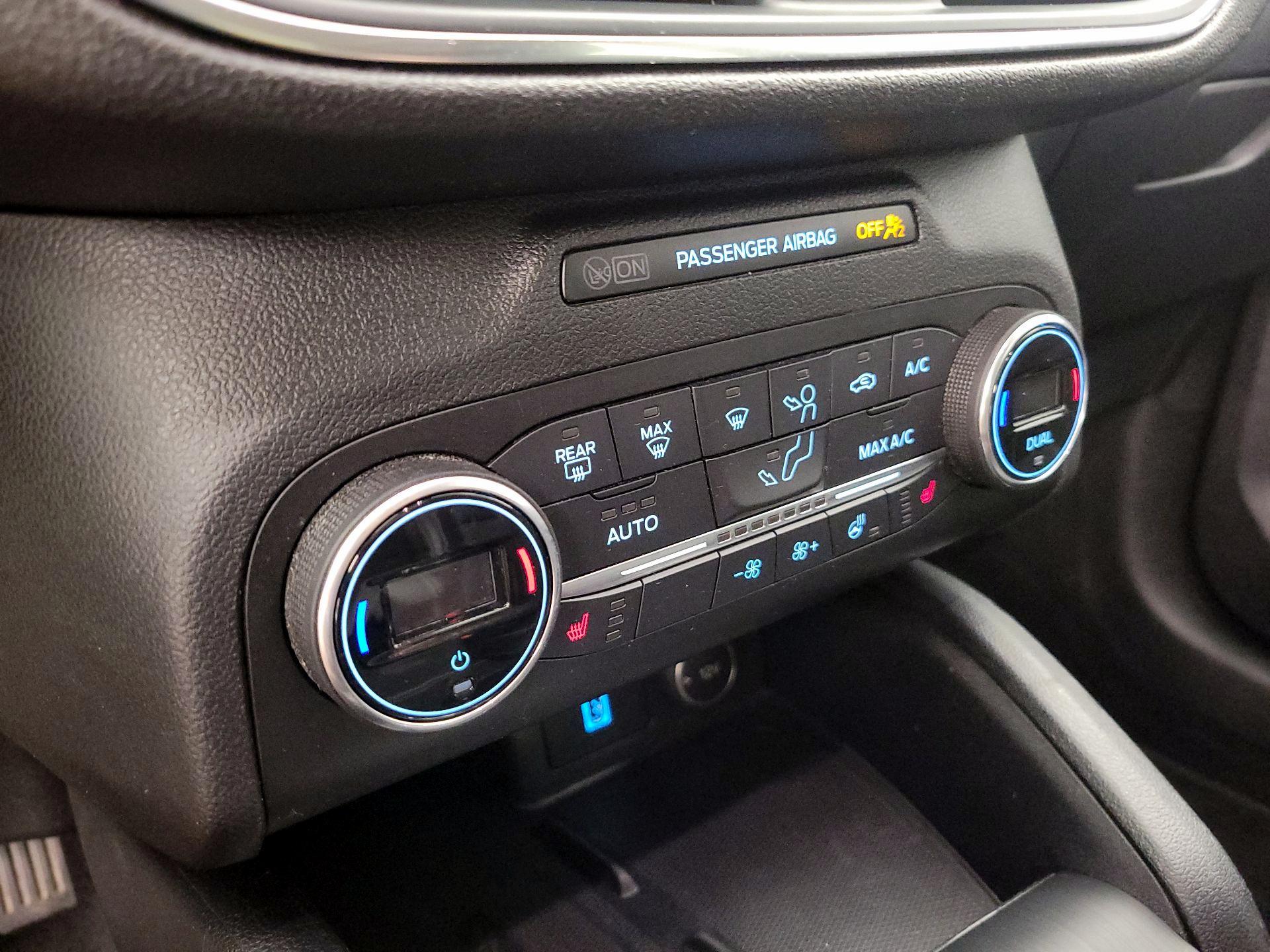 Thumbnail: 2020 Ford Escape - 17