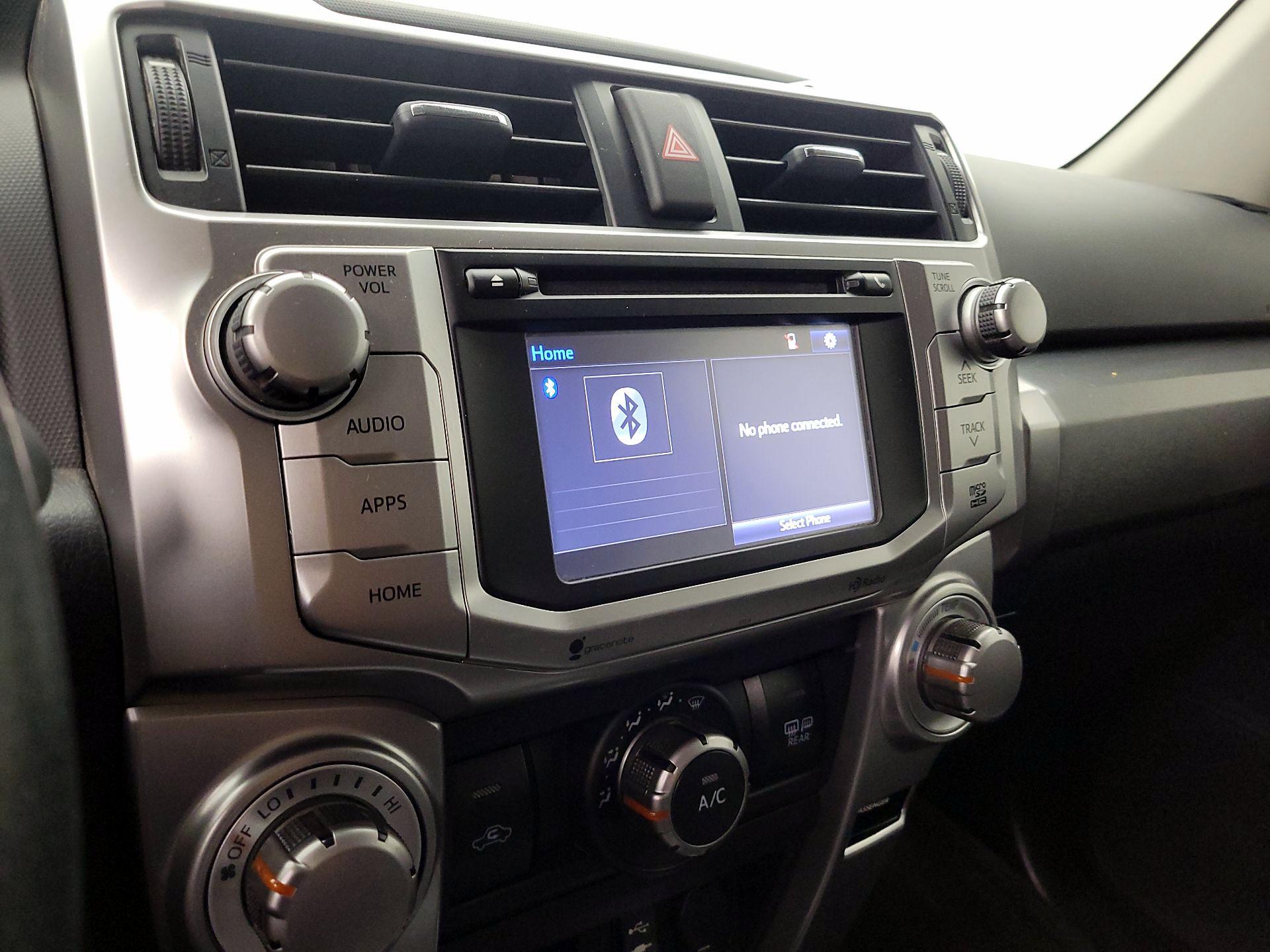 Thumbnail: 2015 Toyota 4Runner - 15