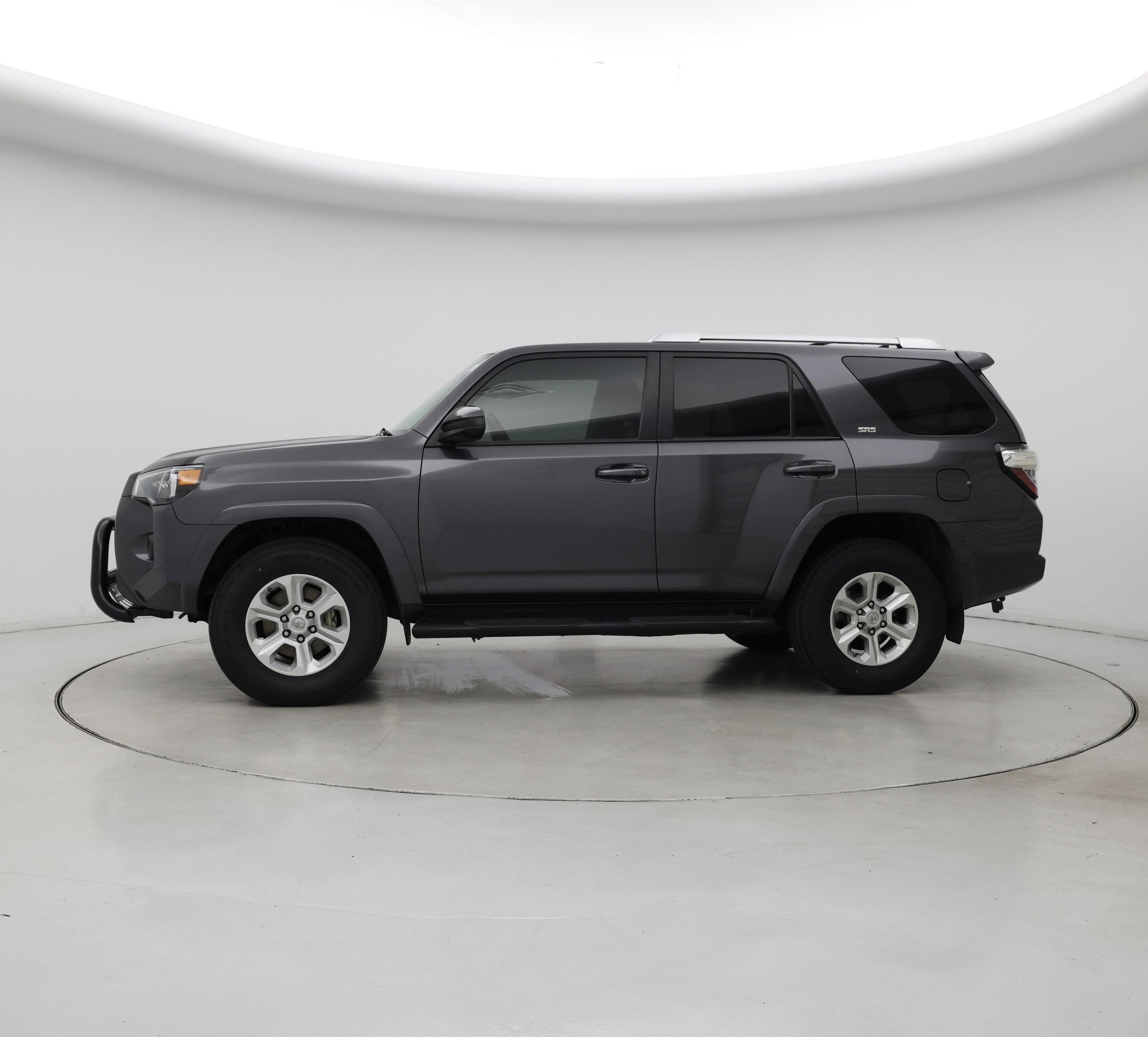 Thumbnail: 2015 Toyota 4Runner - 3