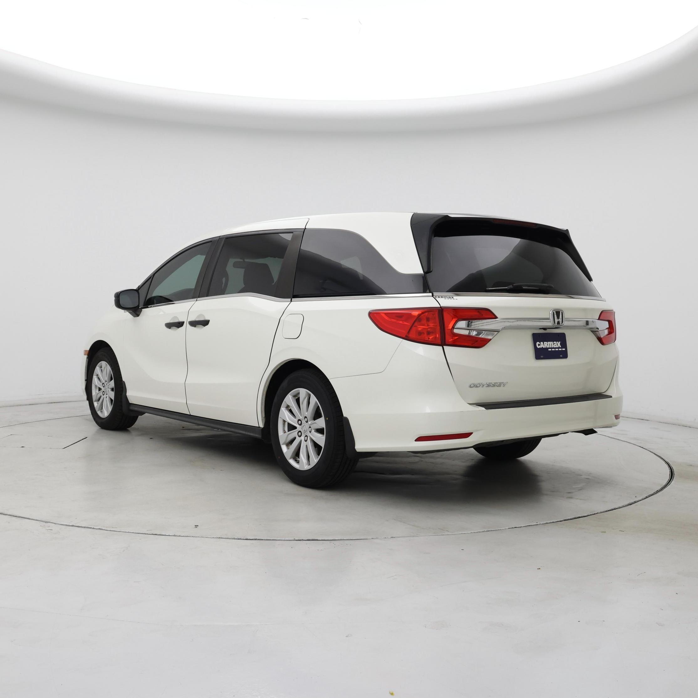 Thumbnail: 2018 Honda Odyssey - 2