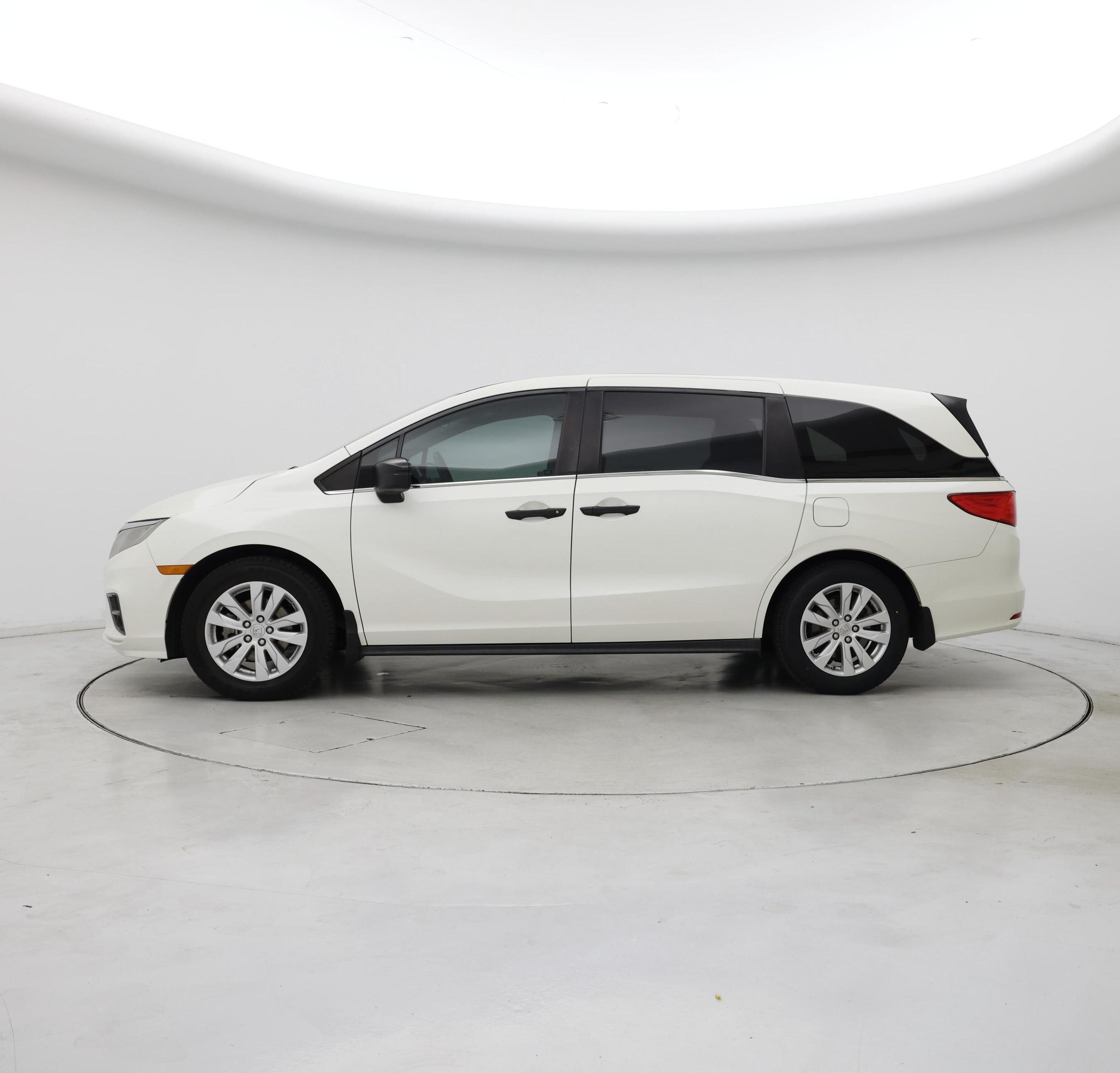 Thumbnail: 2018 Honda Odyssey - 3