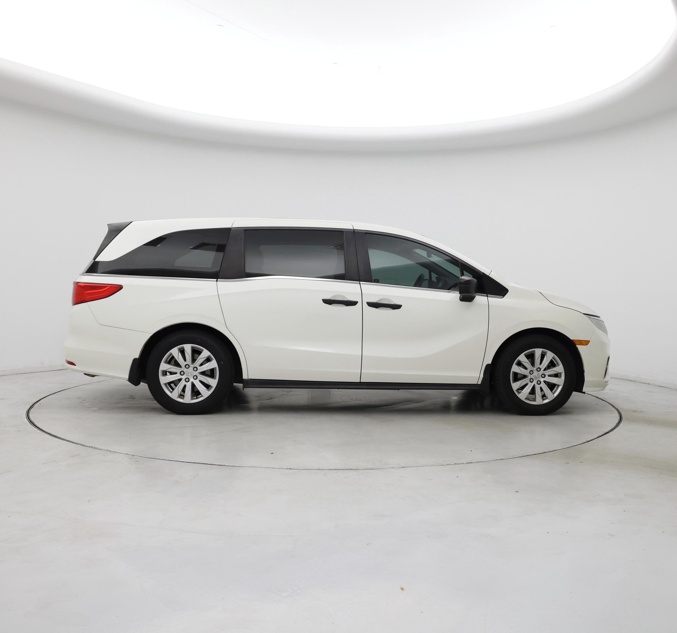 Thumbnail: 2018 Honda Odyssey - 7