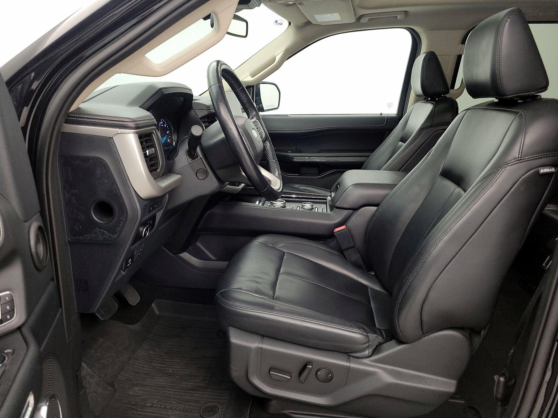 Thumbnail: 2023 Ford Expedition - 11