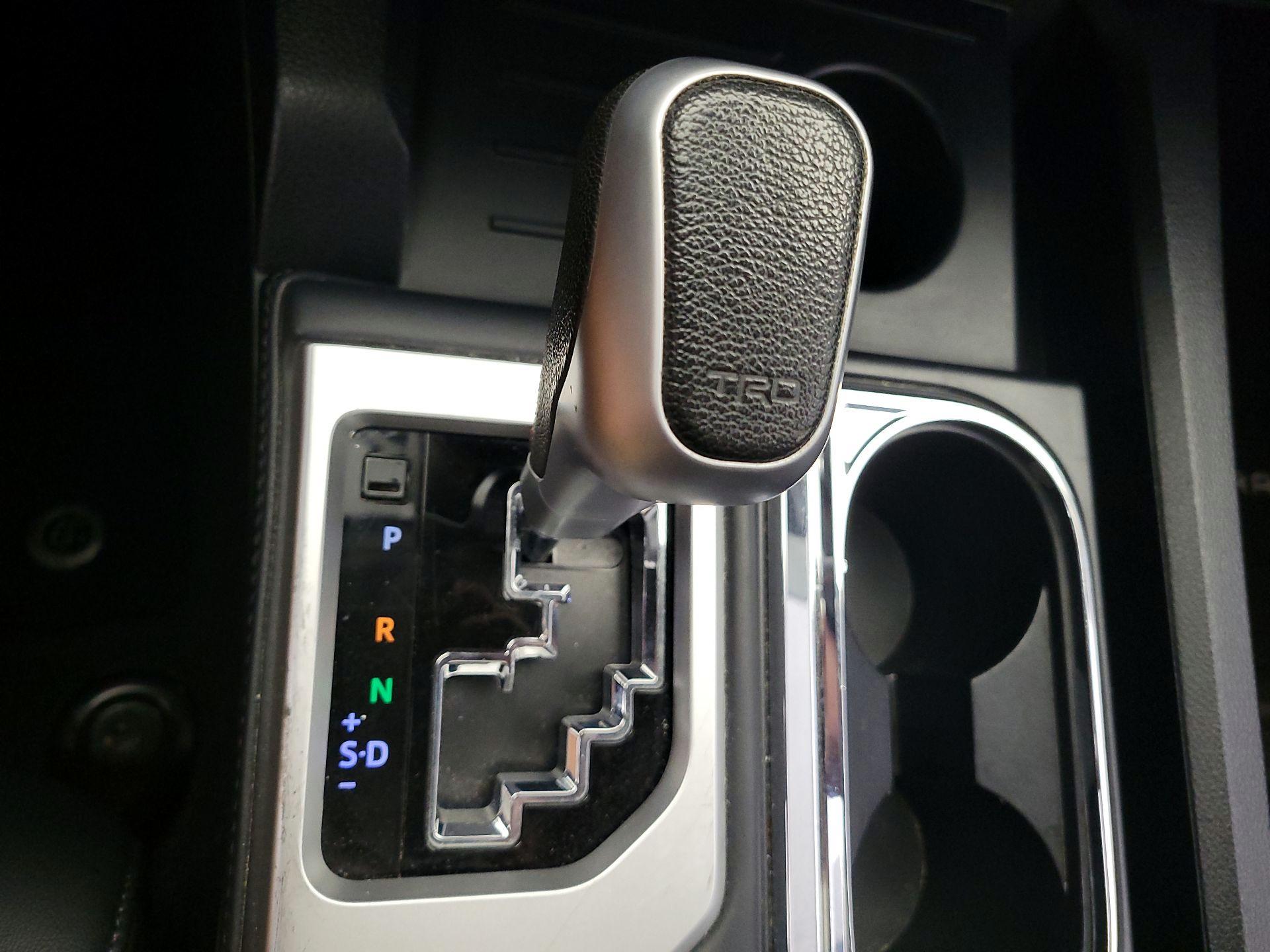 Thumbnail: 2019 Toyota Tundra - 18