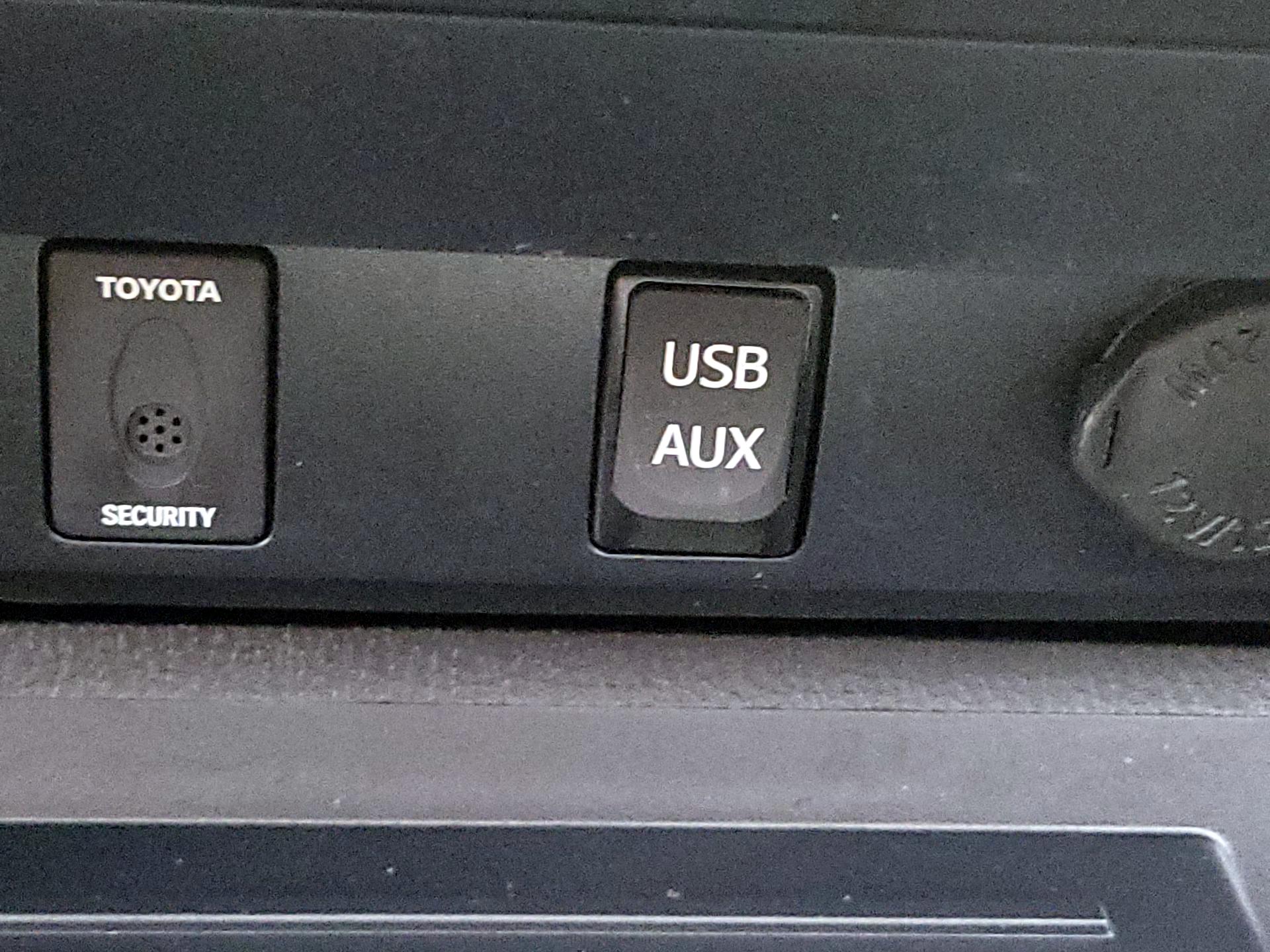 Thumbnail: 2019 Toyota Tundra - 19