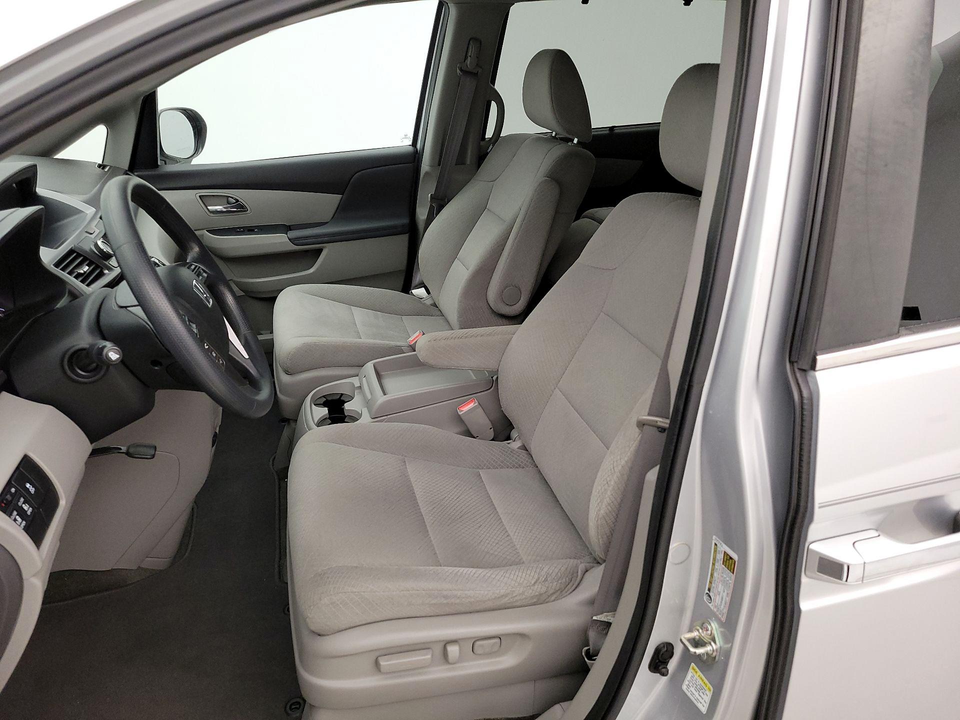 Thumbnail: 2014 Honda Odyssey - 11