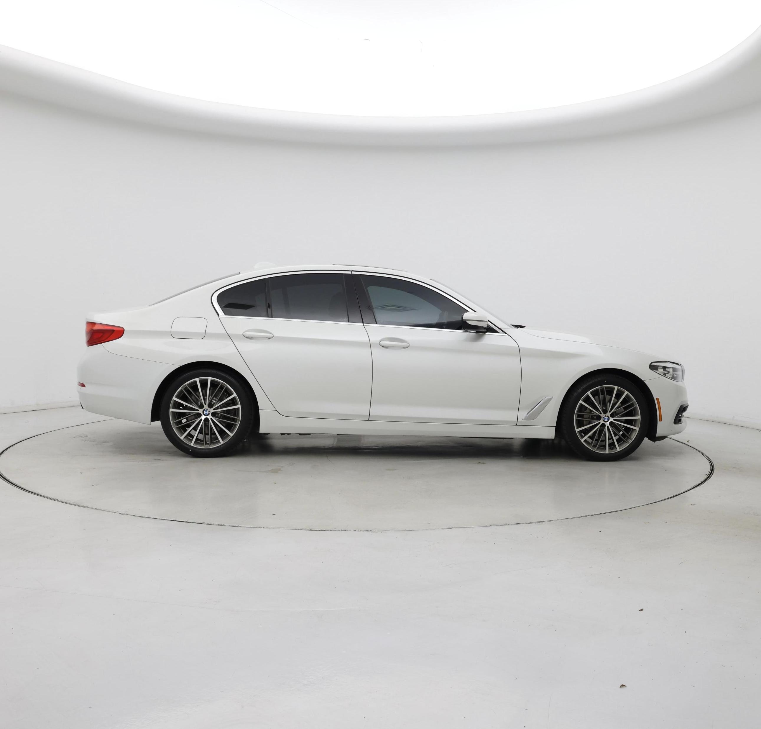 Thumbnail: 2020 BMW 5 Series - 7