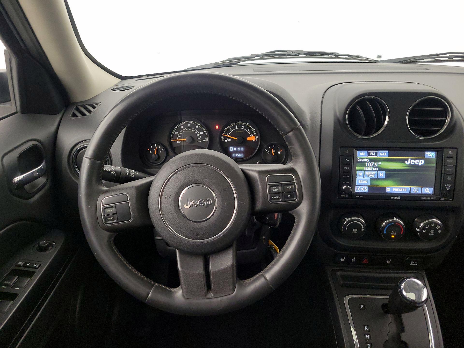 Thumbnail: 2015 Jeep Patriot - 10