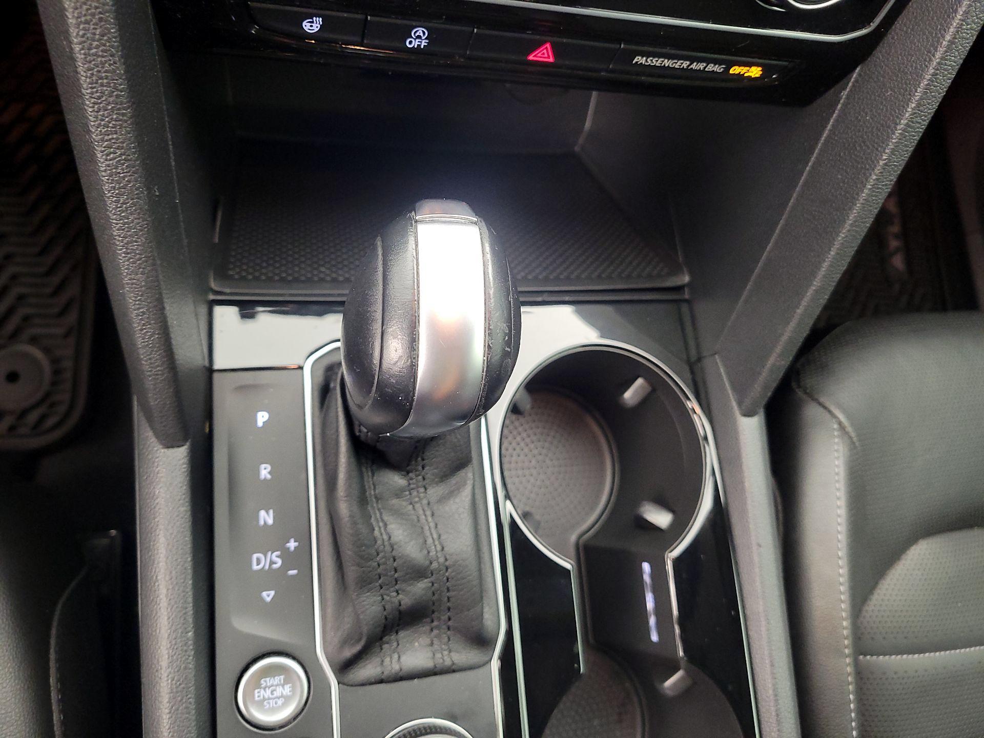 Thumbnail: 2018 Volkswagen Atlas - 17