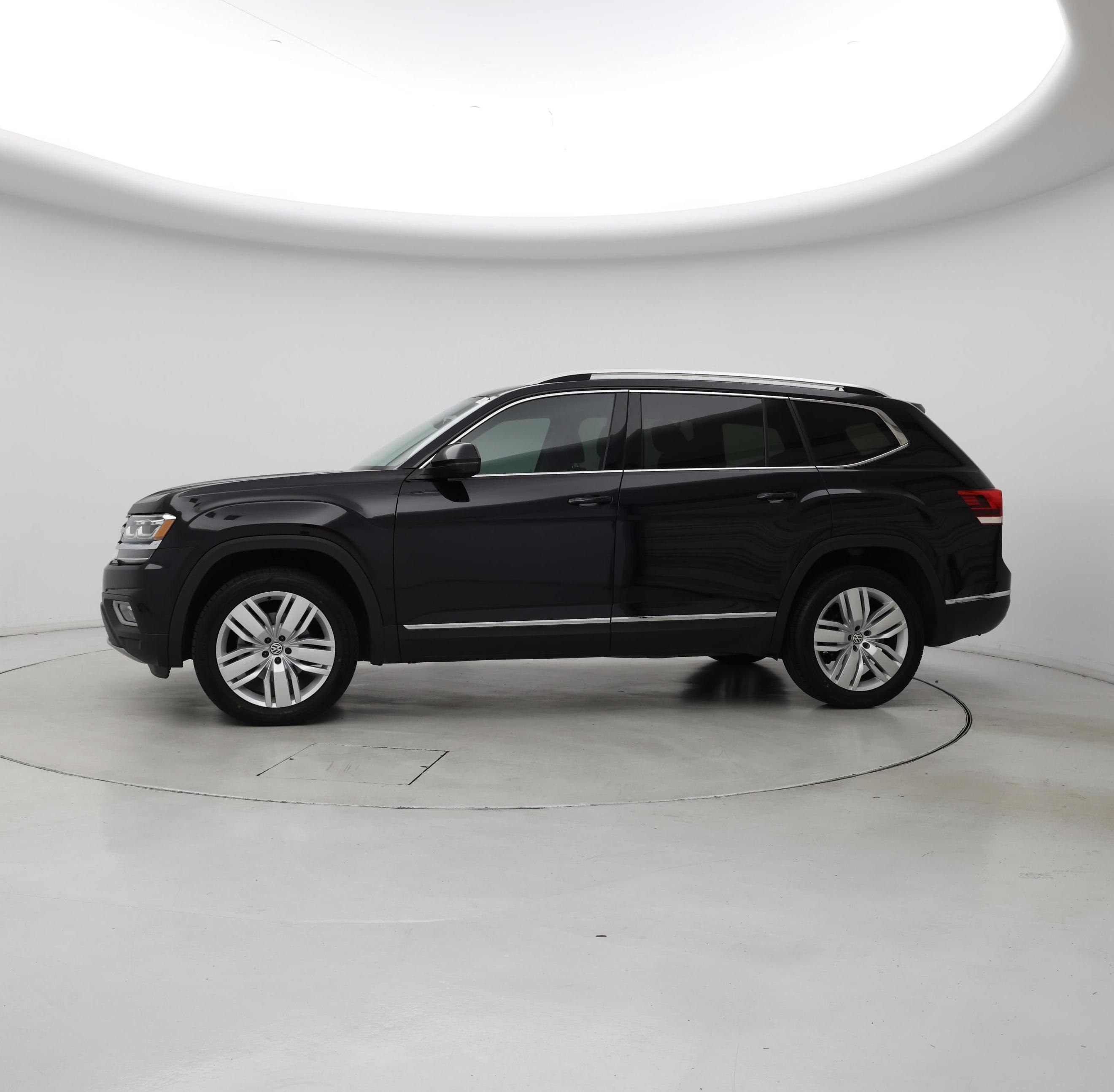 Thumbnail: 2018 Volkswagen Atlas - 3