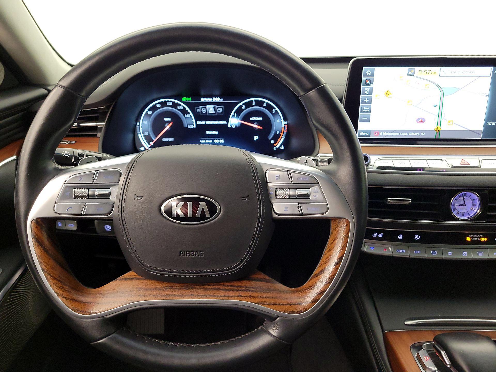 Thumbnail: 2020 Kia K900 - 10