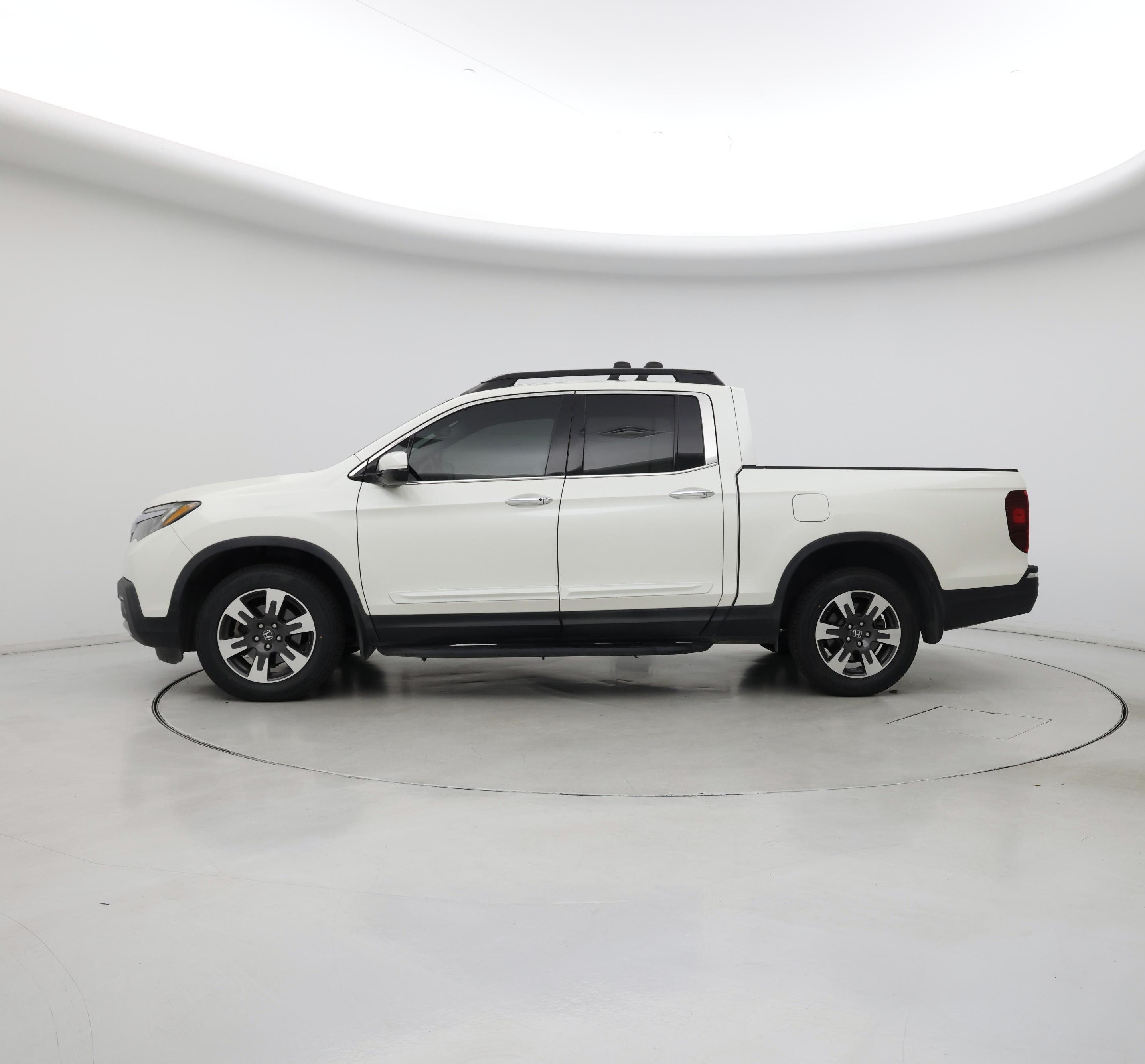 Thumbnail: 2019 Honda Ridgeline - 3