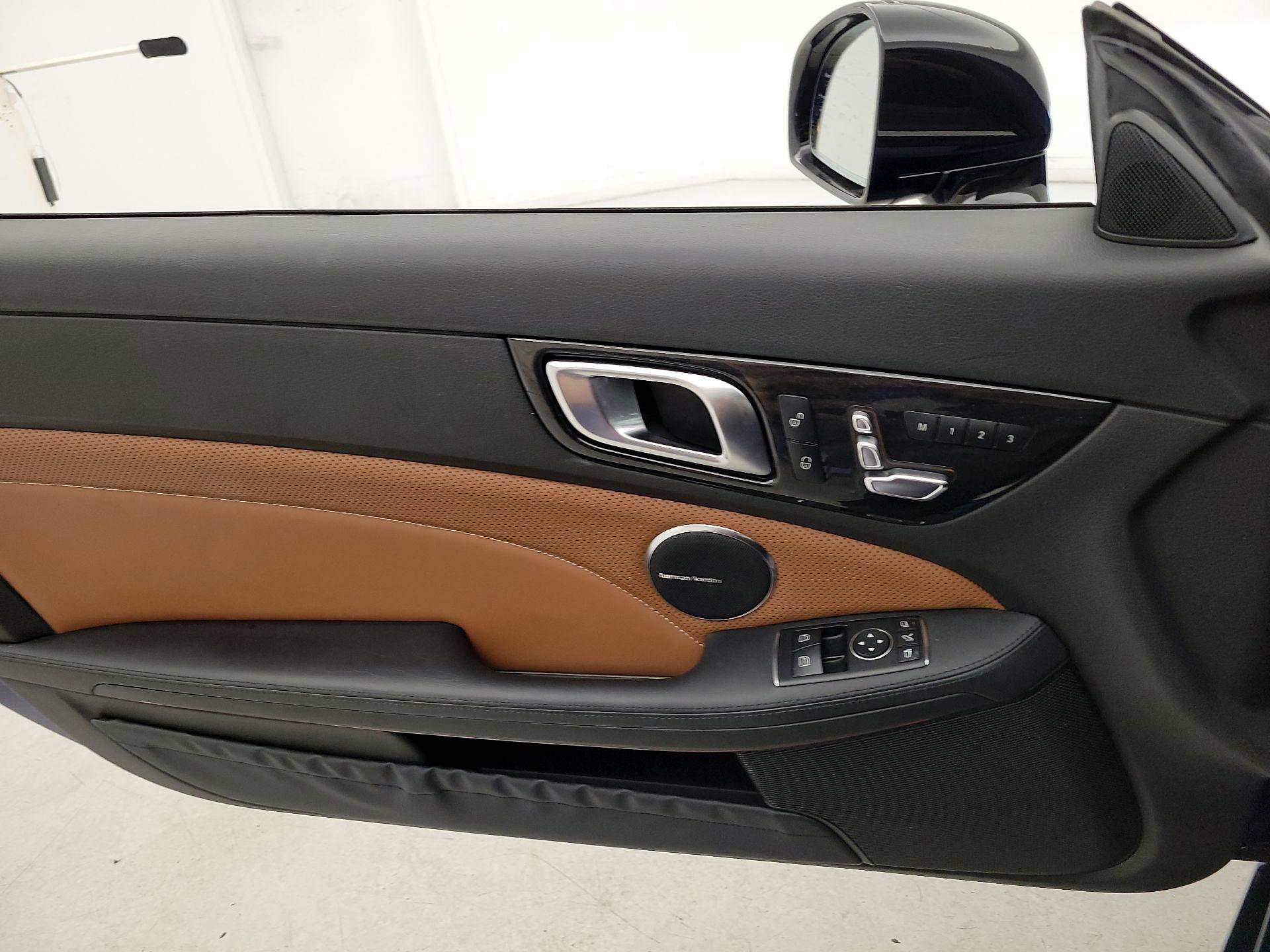 Thumbnail: 2020 Mercedes-Benz SL-Class - 12