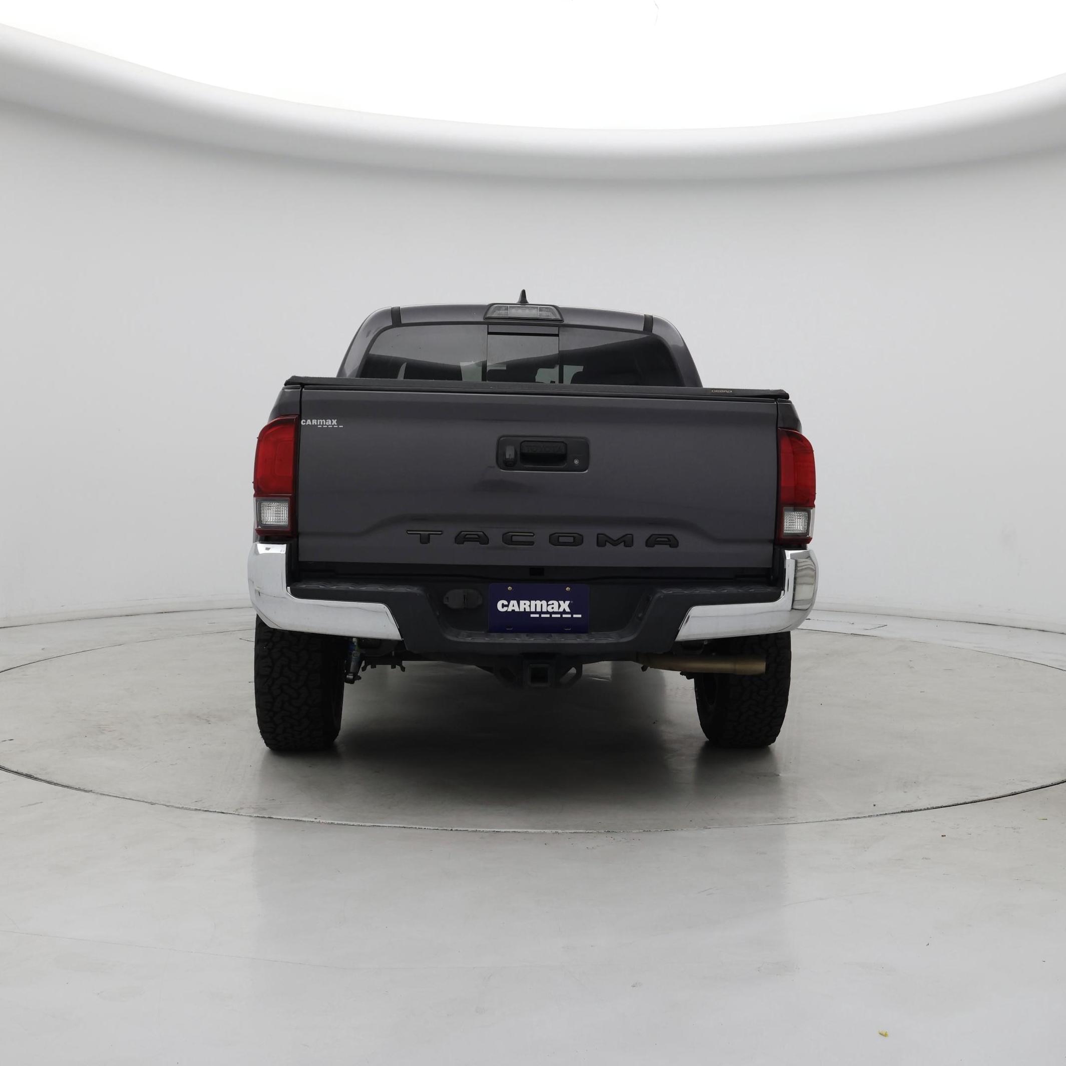 Thumbnail: 2018 Toyota Tacoma - 6