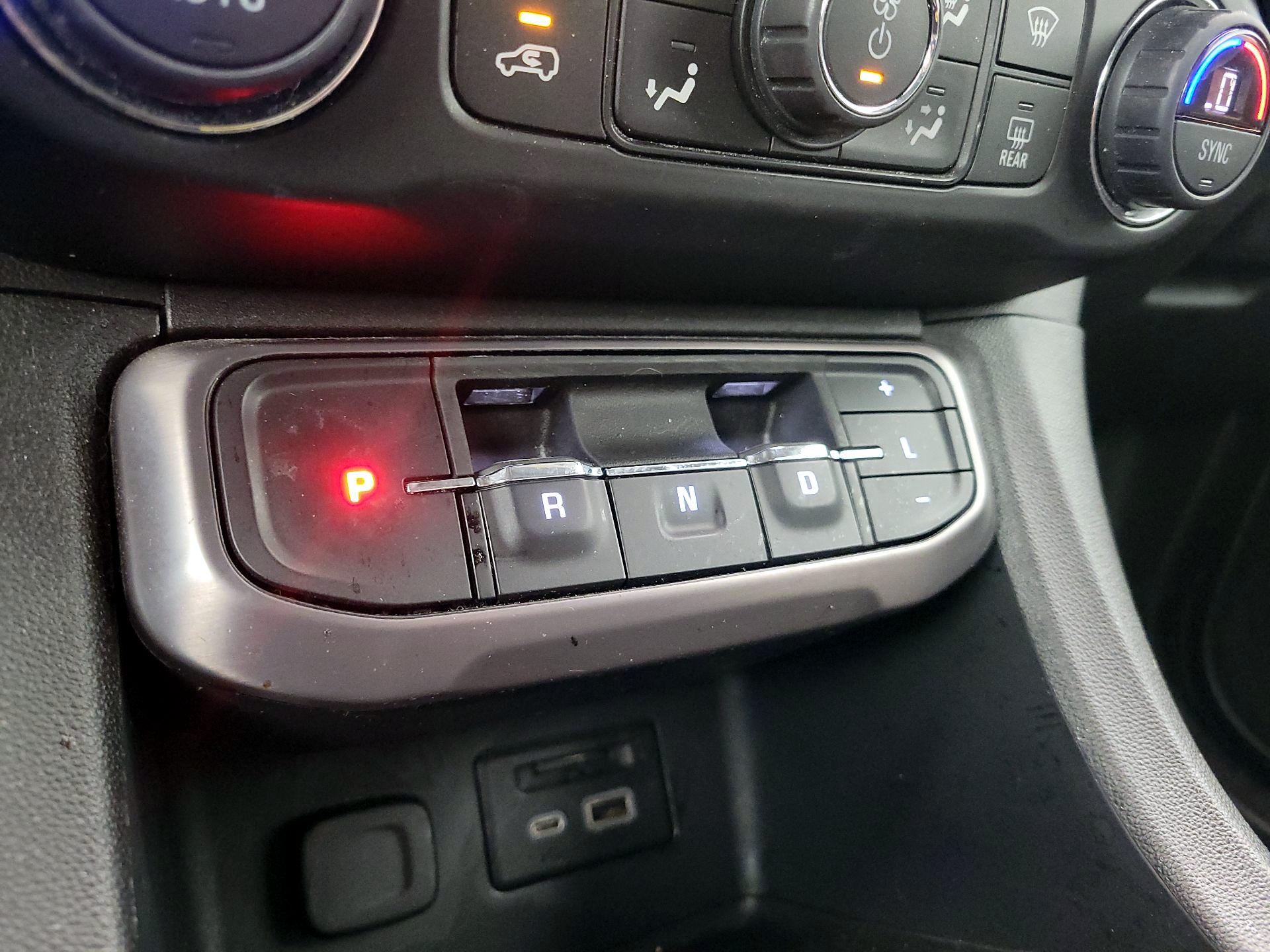 Thumbnail: 2021 GMC Acadia - 17