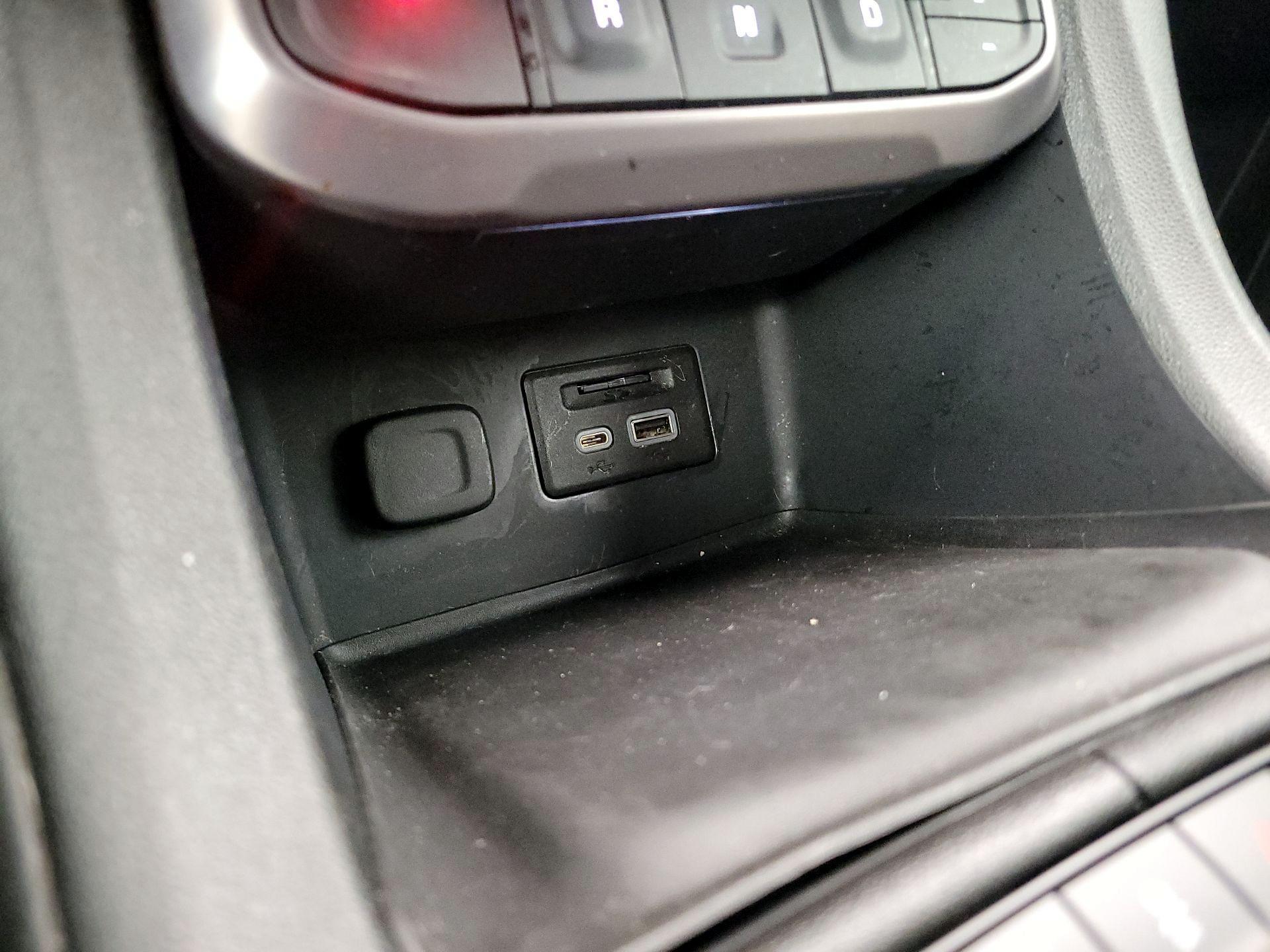 Thumbnail: 2021 GMC Acadia - 18