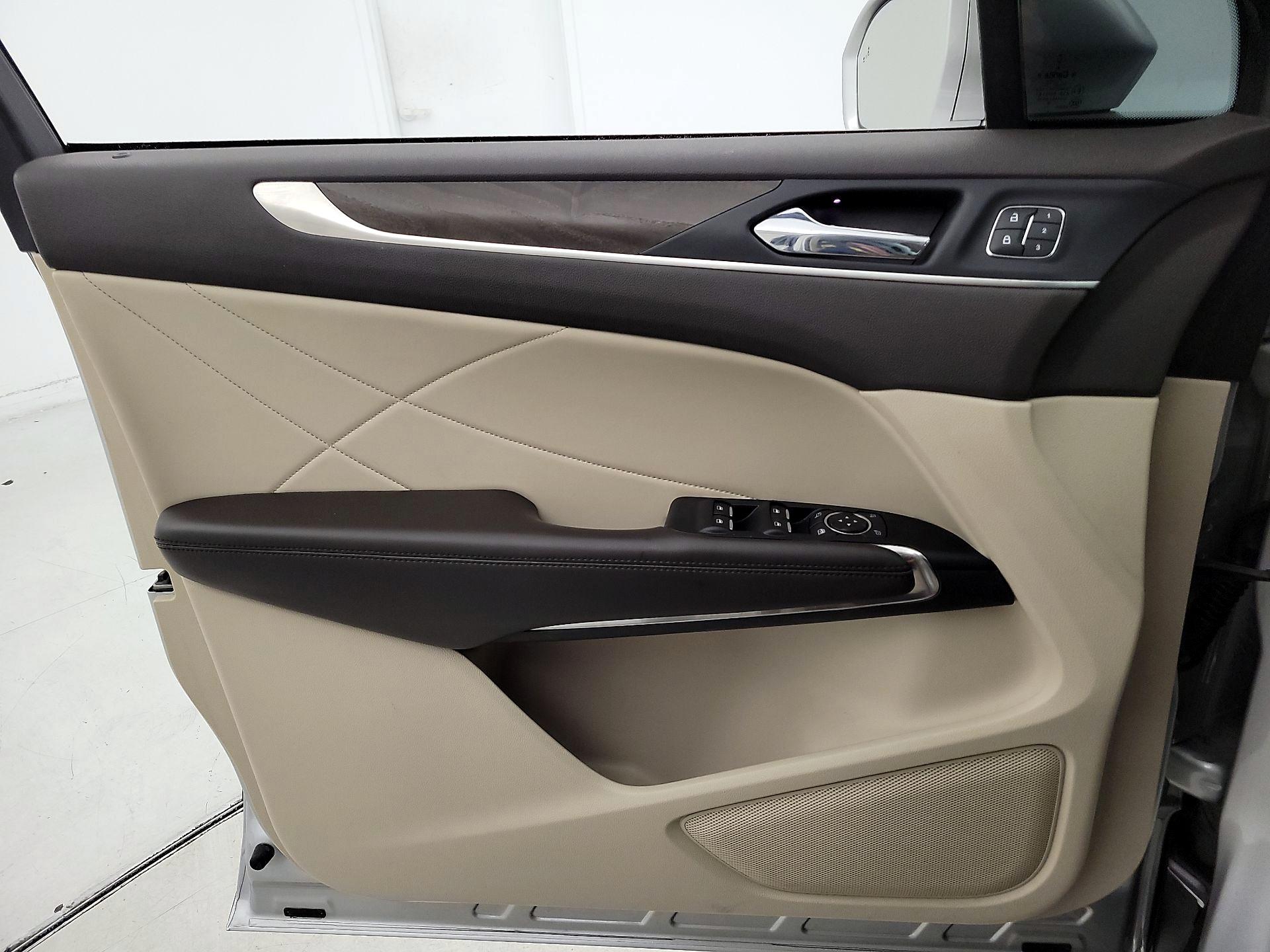 Thumbnail: 2019 Lincoln MKC - 12