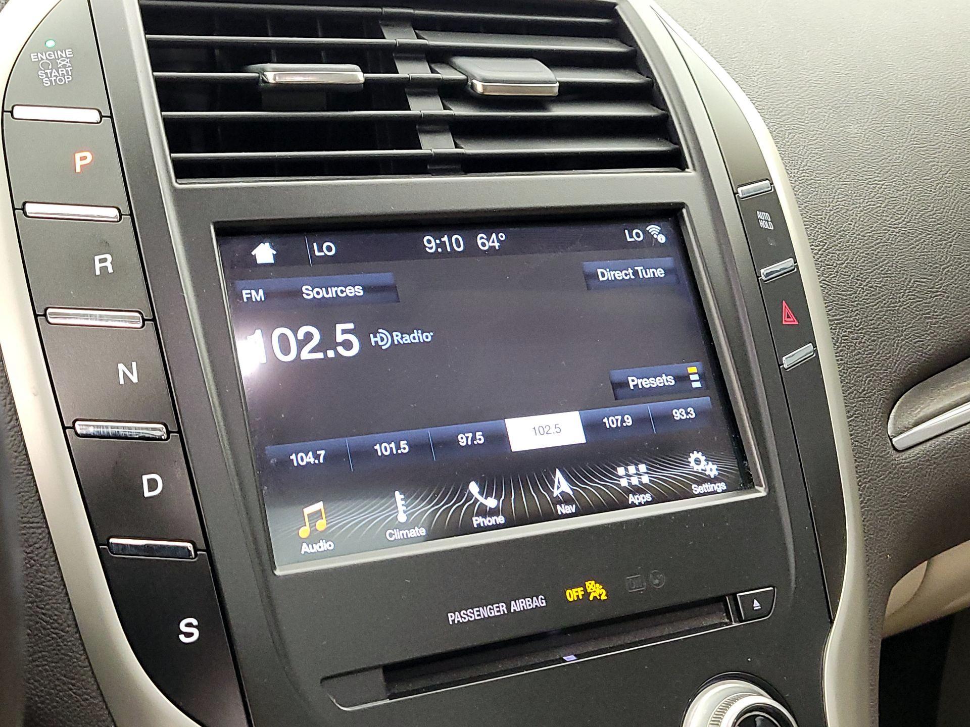 Thumbnail: 2019 Lincoln MKC - 16