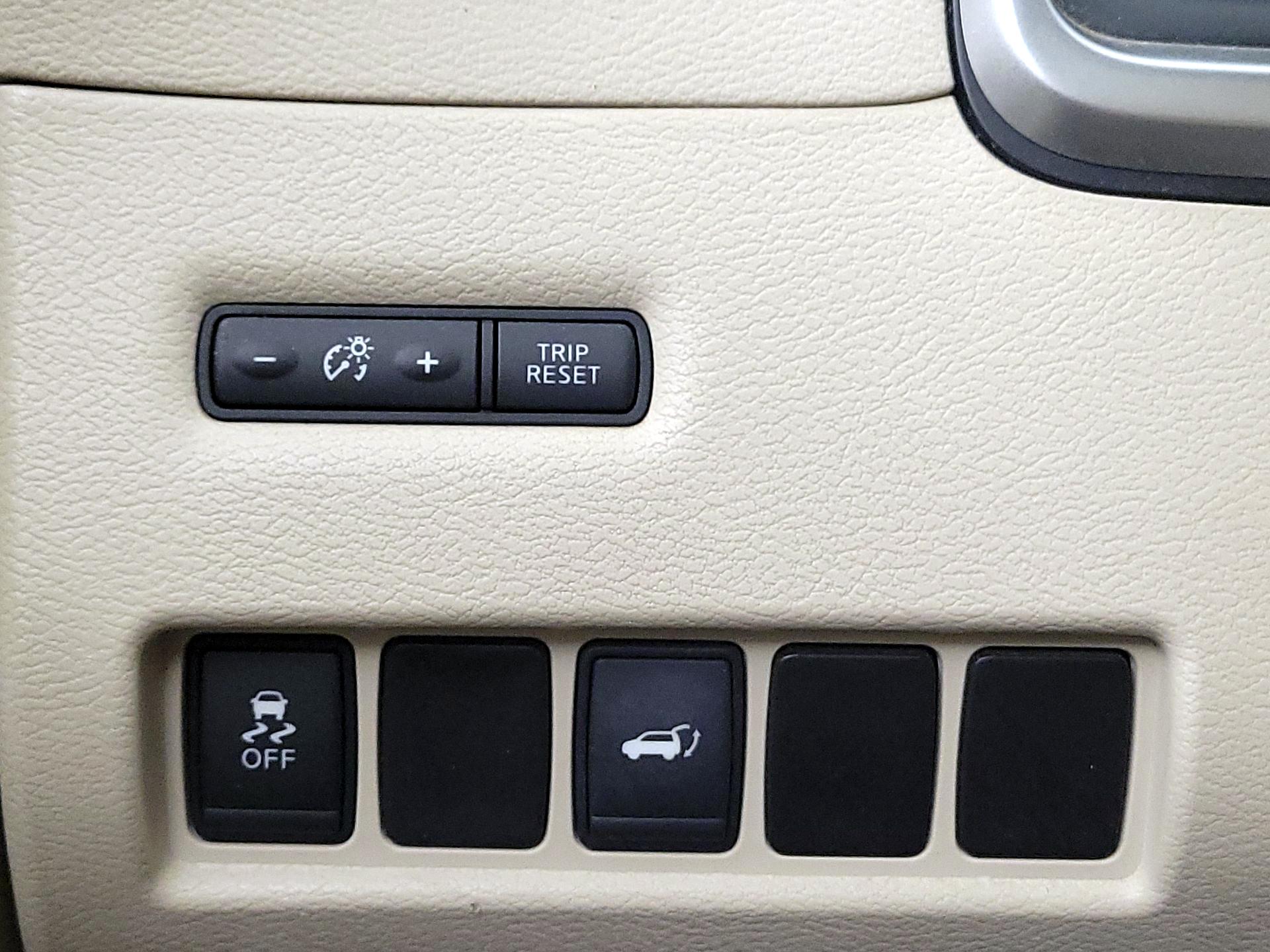Thumbnail: 2015 Nissan Murano - 13