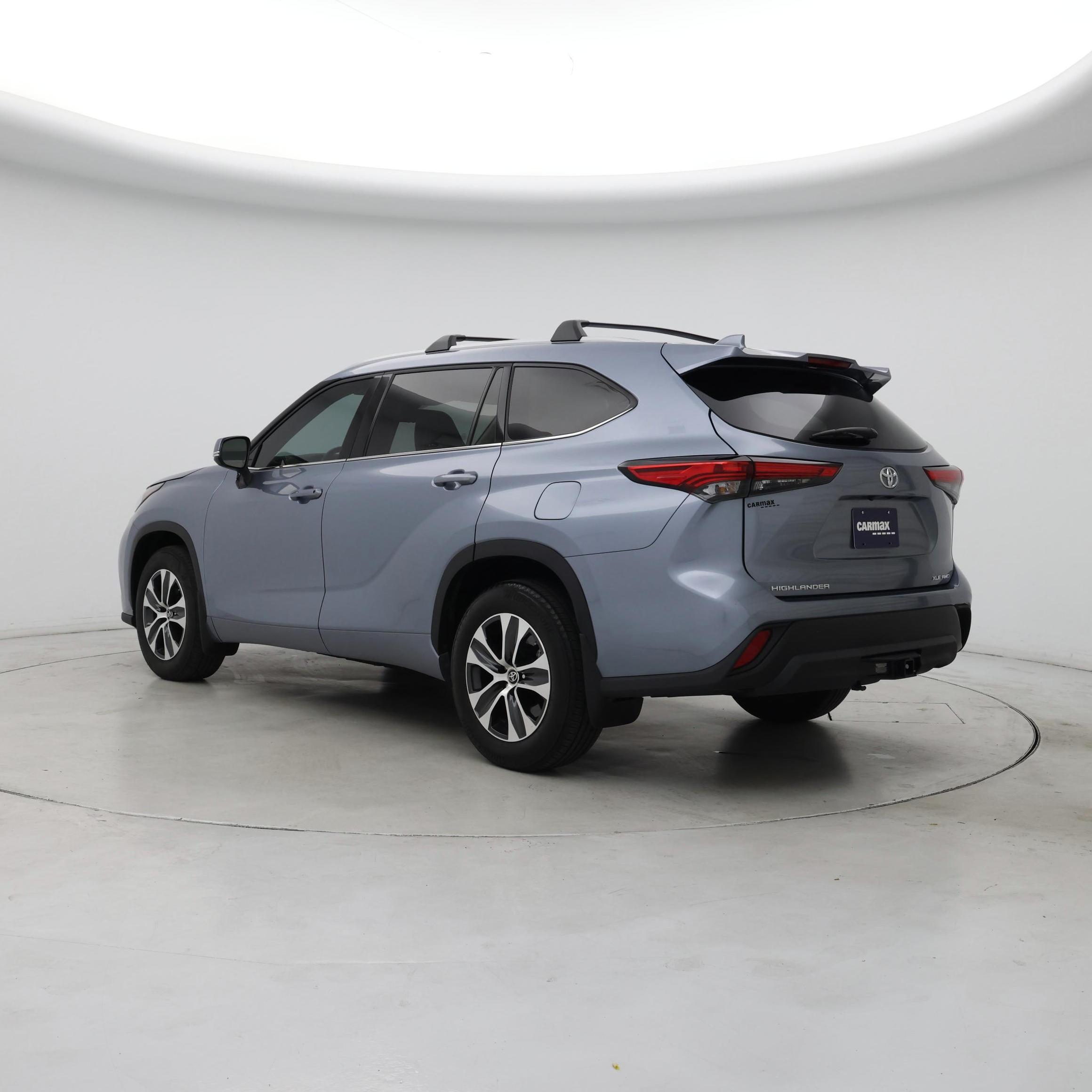 Thumbnail: 2022 Toyota Highlander - 2