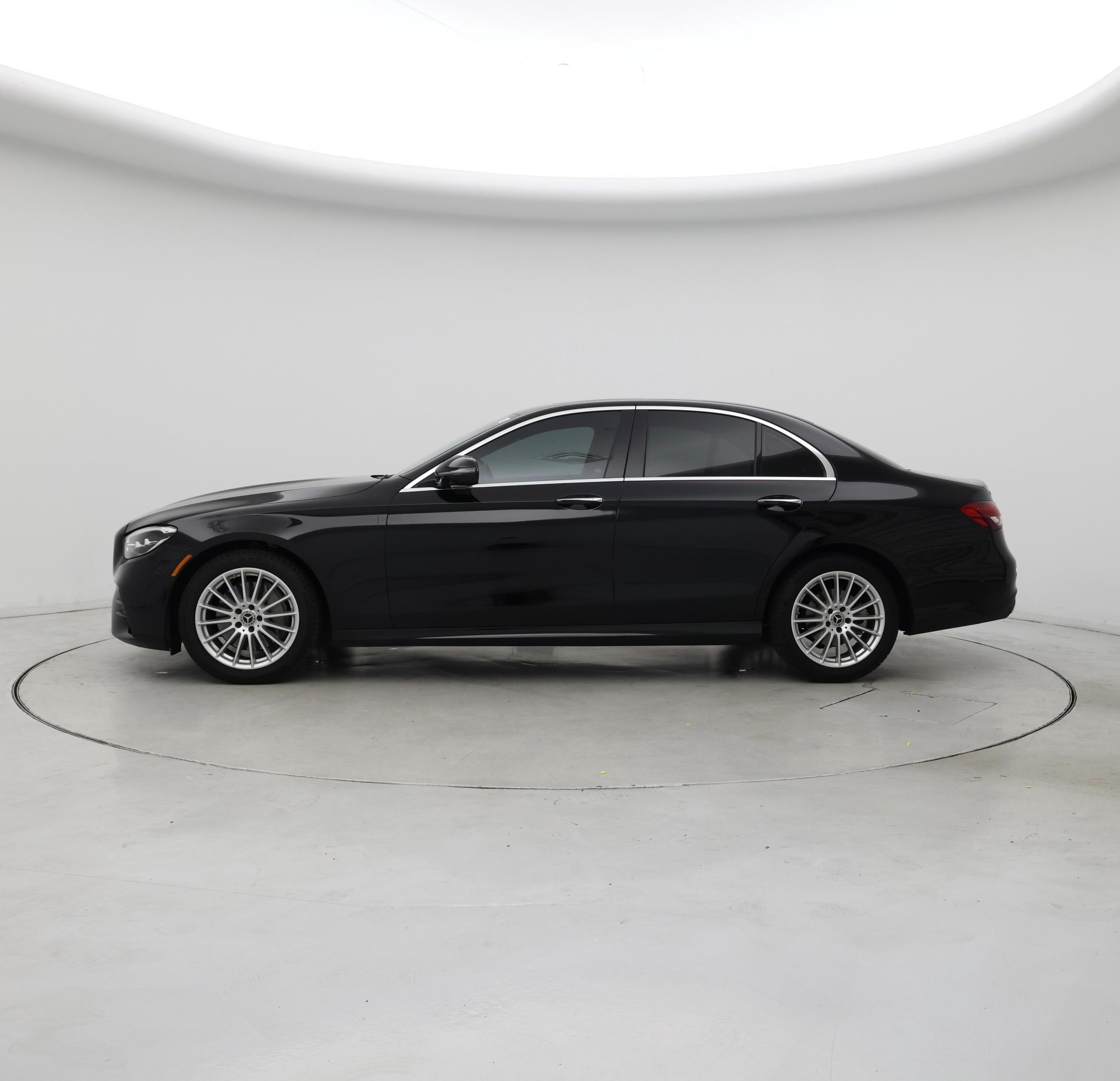 Thumbnail: 2023 Mercedes-Benz E-Class - 3