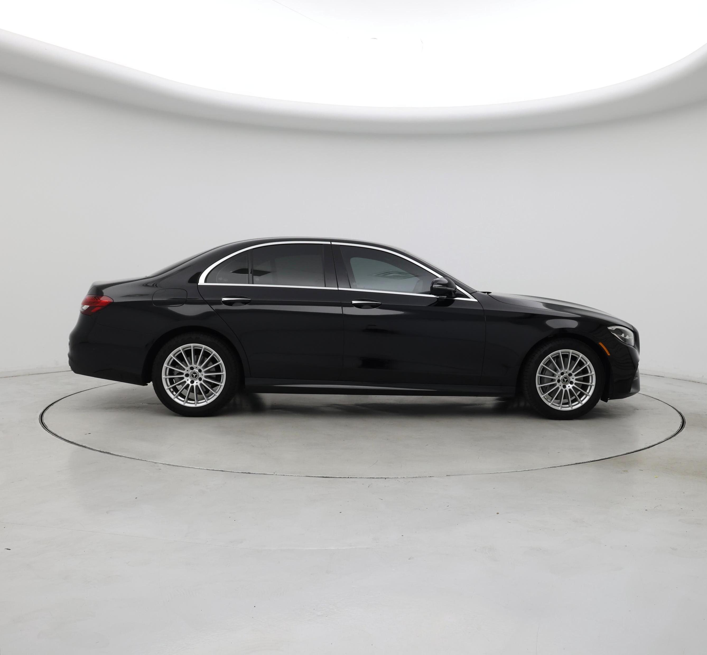 Thumbnail: 2023 Mercedes-Benz E-Class - 7
