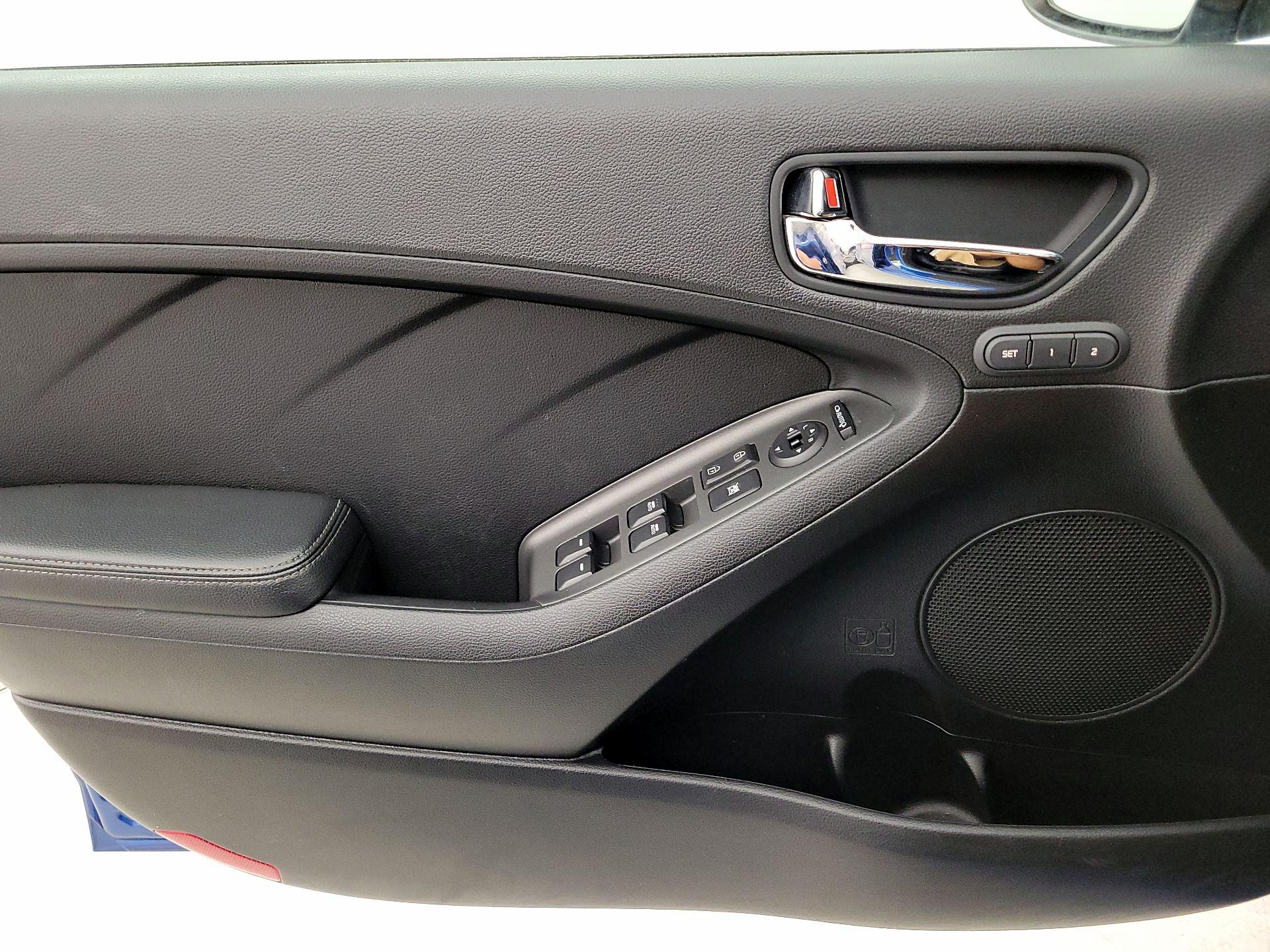 Thumbnail: 2014 Kia Forte - 12