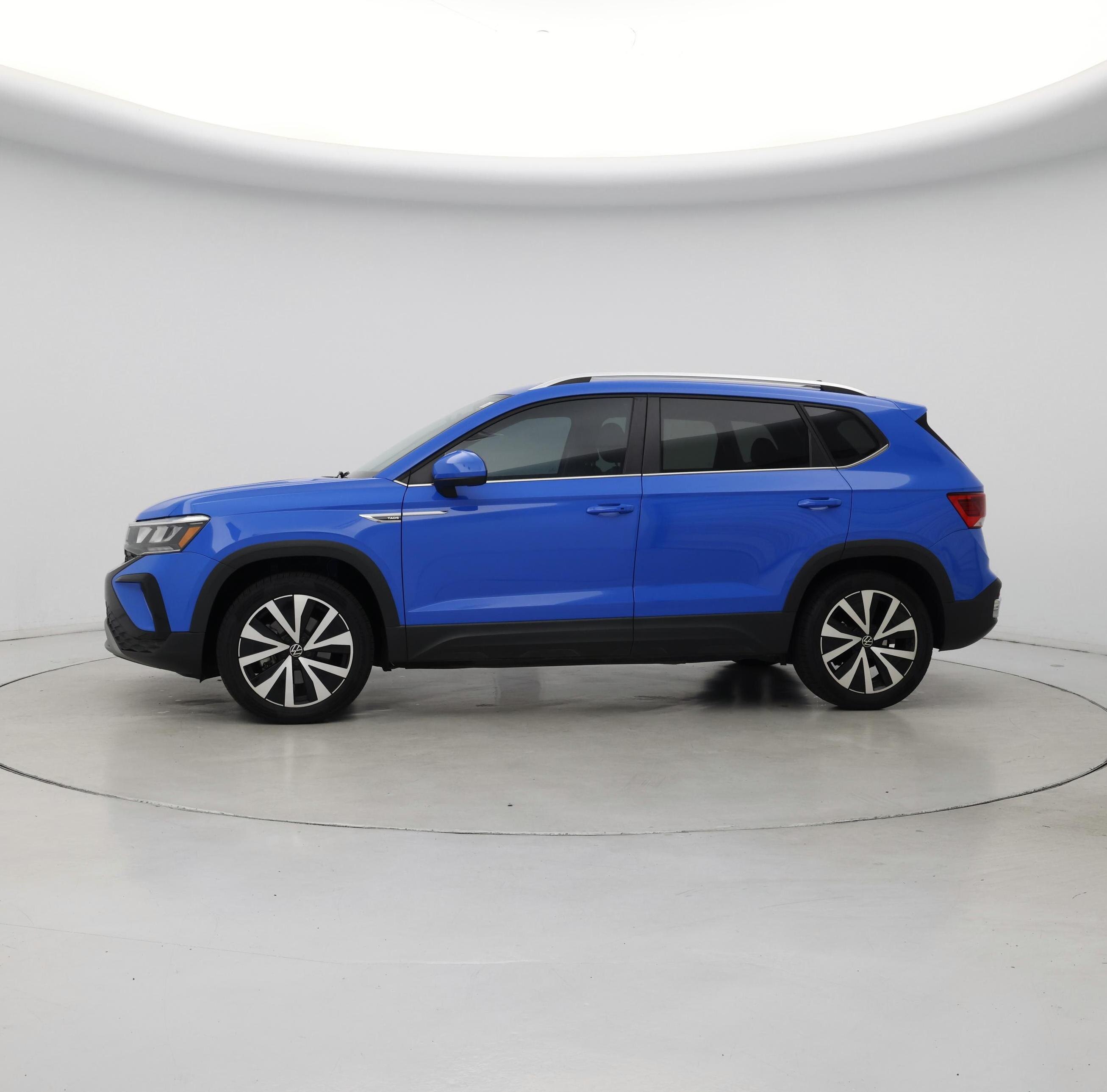 Thumbnail: 2022 Volkswagen Taos - 3