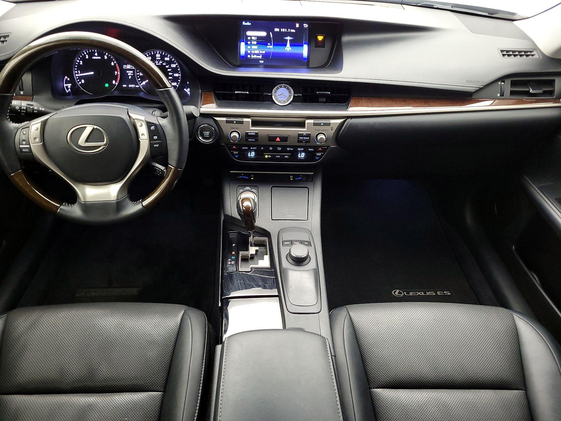 Thumbnail: 2015 Lexus ES - 9