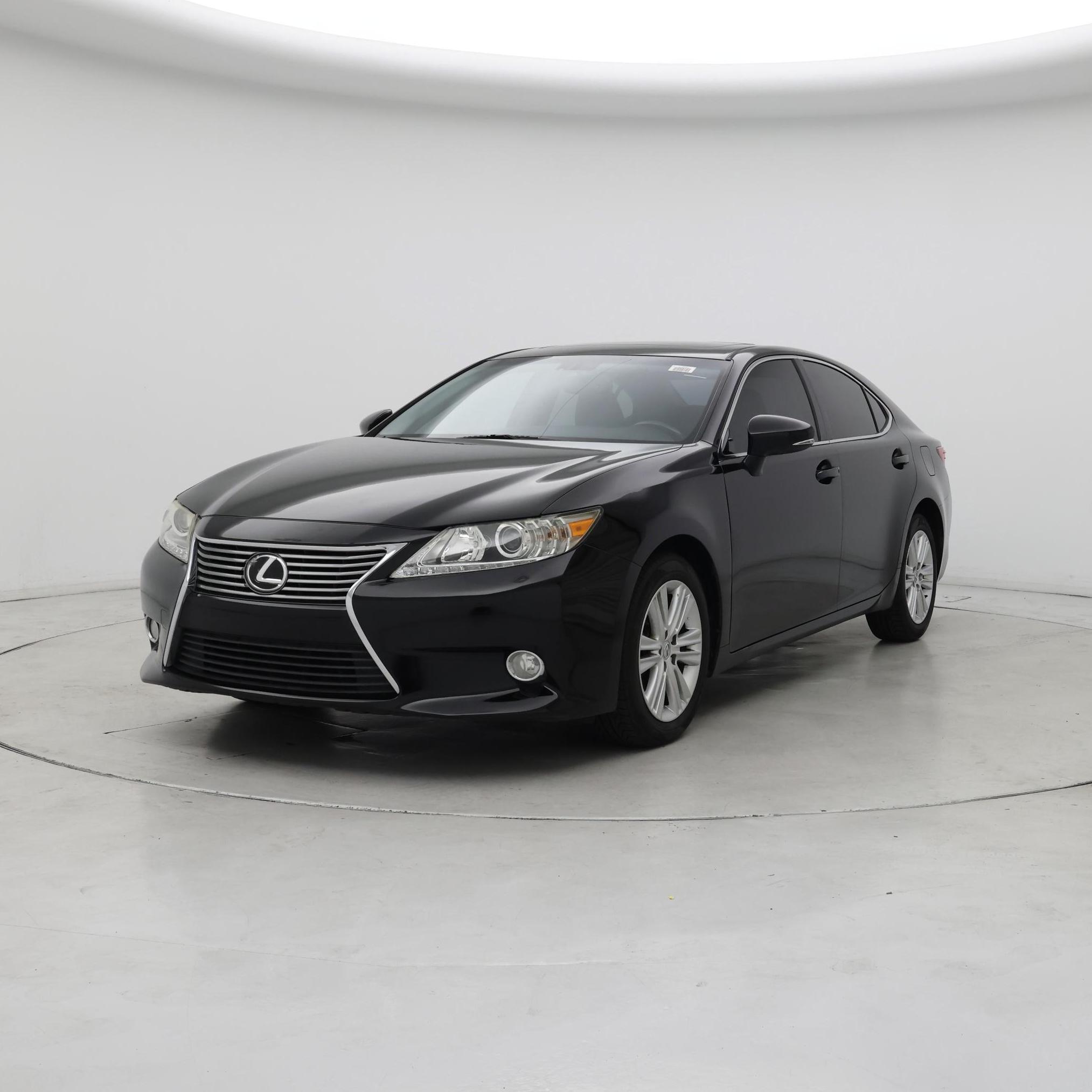Thumbnail: 2015 Lexus ES - 4
