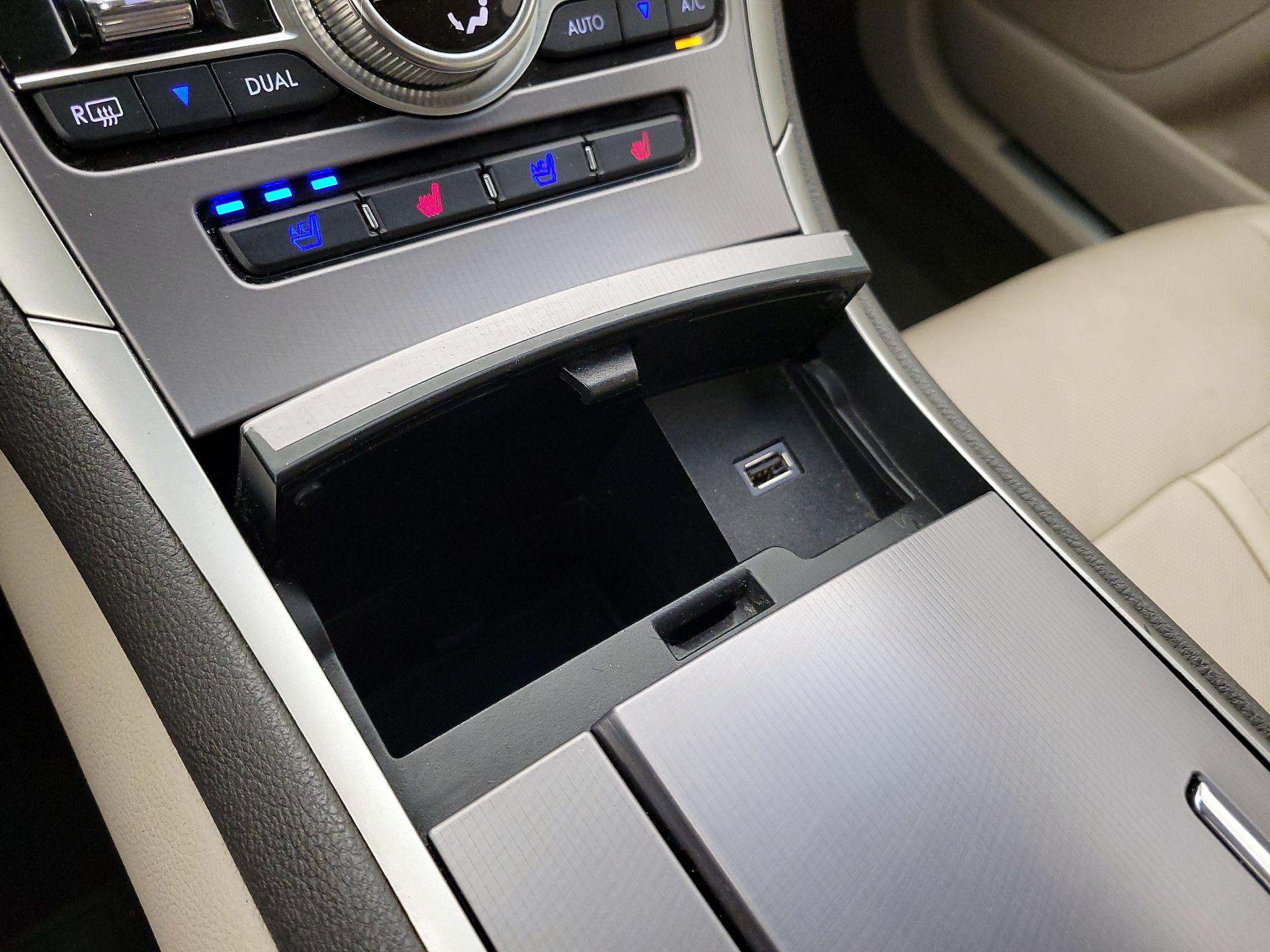 Thumbnail: 2018 Lincoln MKZ - 19