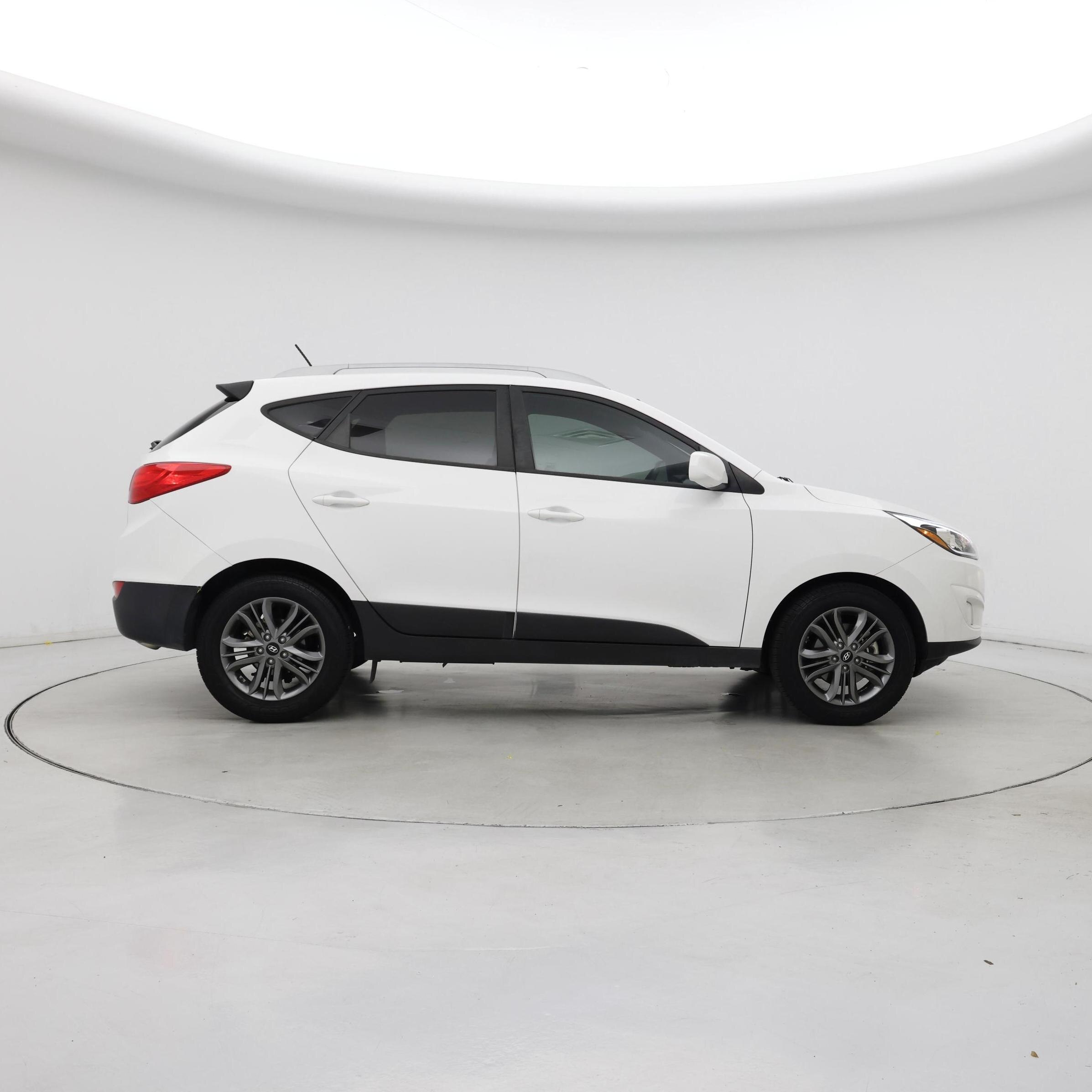 Thumbnail: 2015 Hyundai Tucson - 7