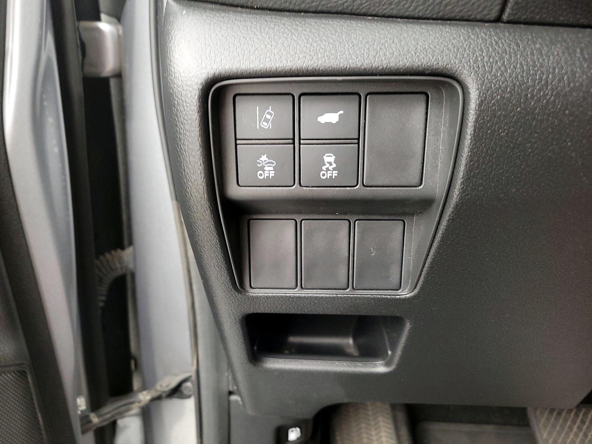 Thumbnail: 2018 Honda CR-V - 13