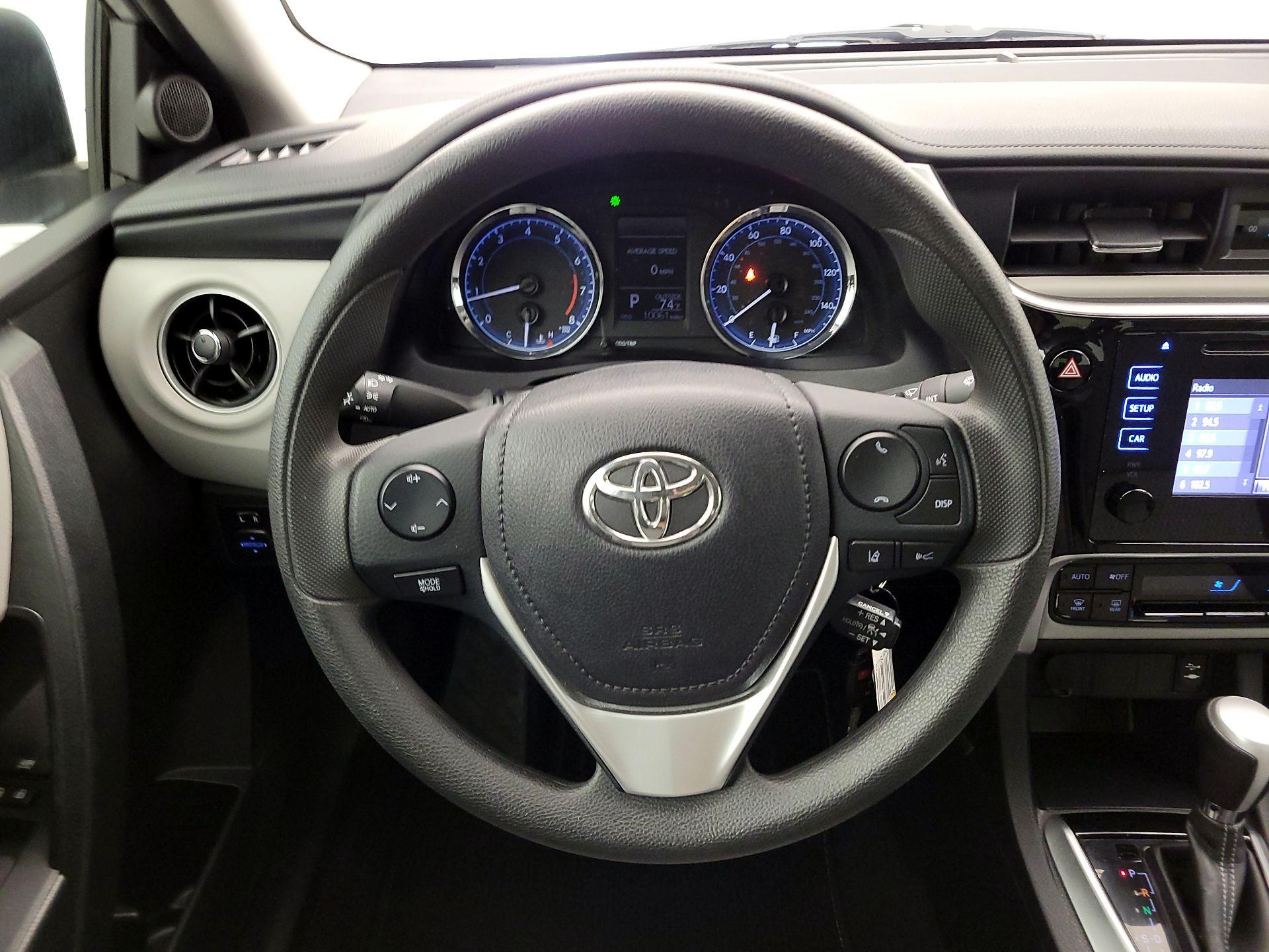 Thumbnail: 2017 Toyota Corolla - 10