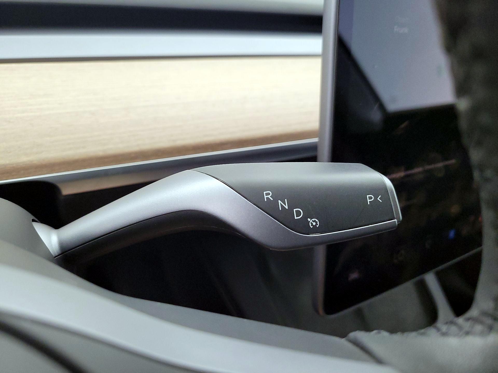 Thumbnail: 2022 Tesla Model Y - 17