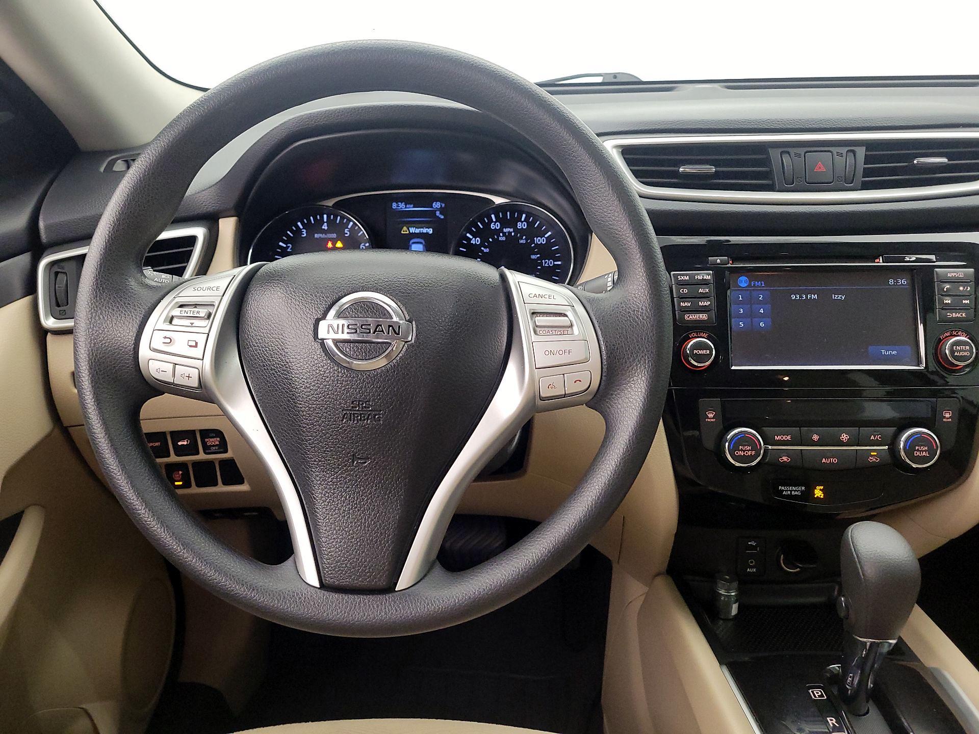Thumbnail: 2016 Nissan Rogue - 10