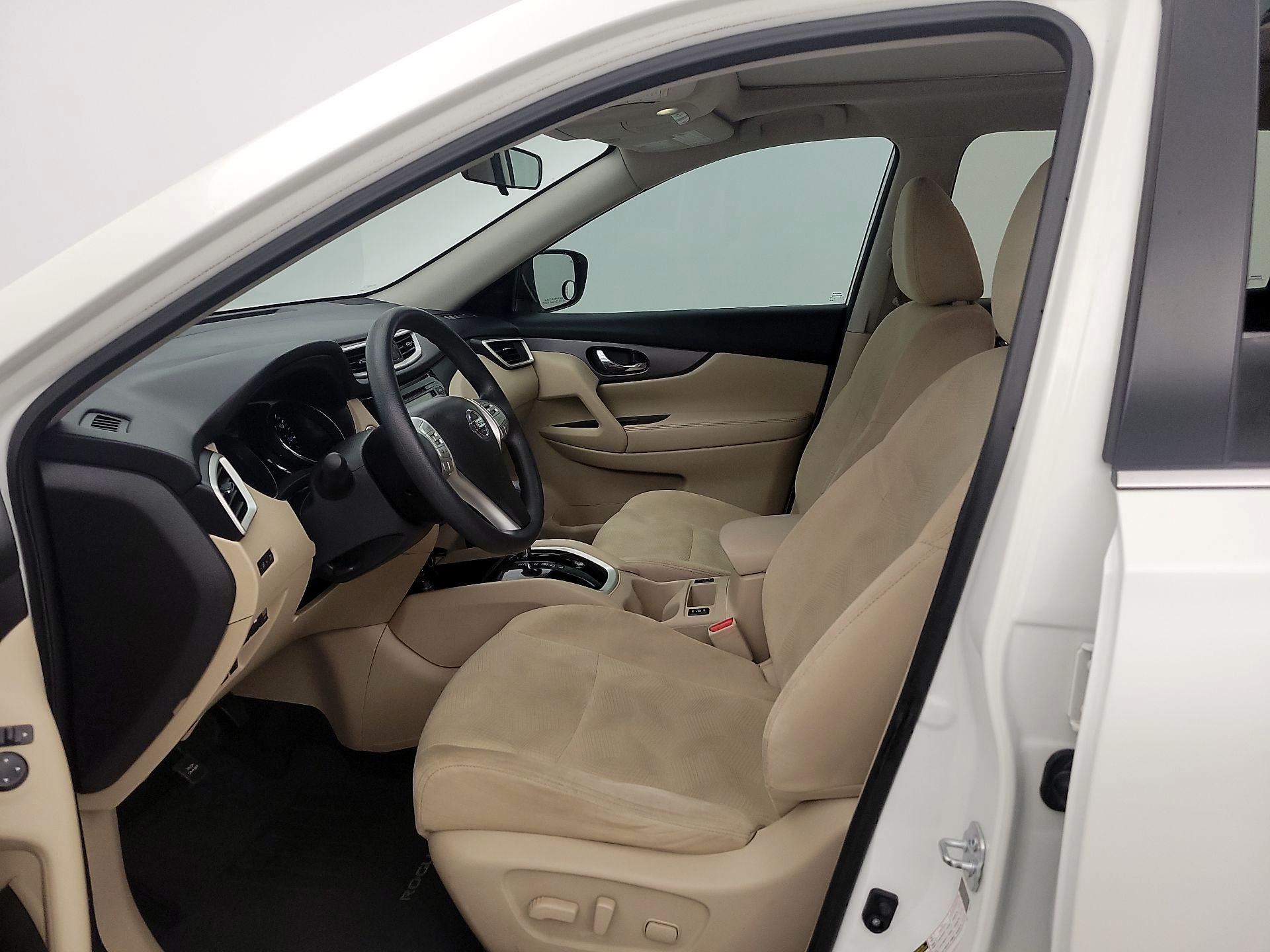 Thumbnail: 2016 Nissan Rogue - 11