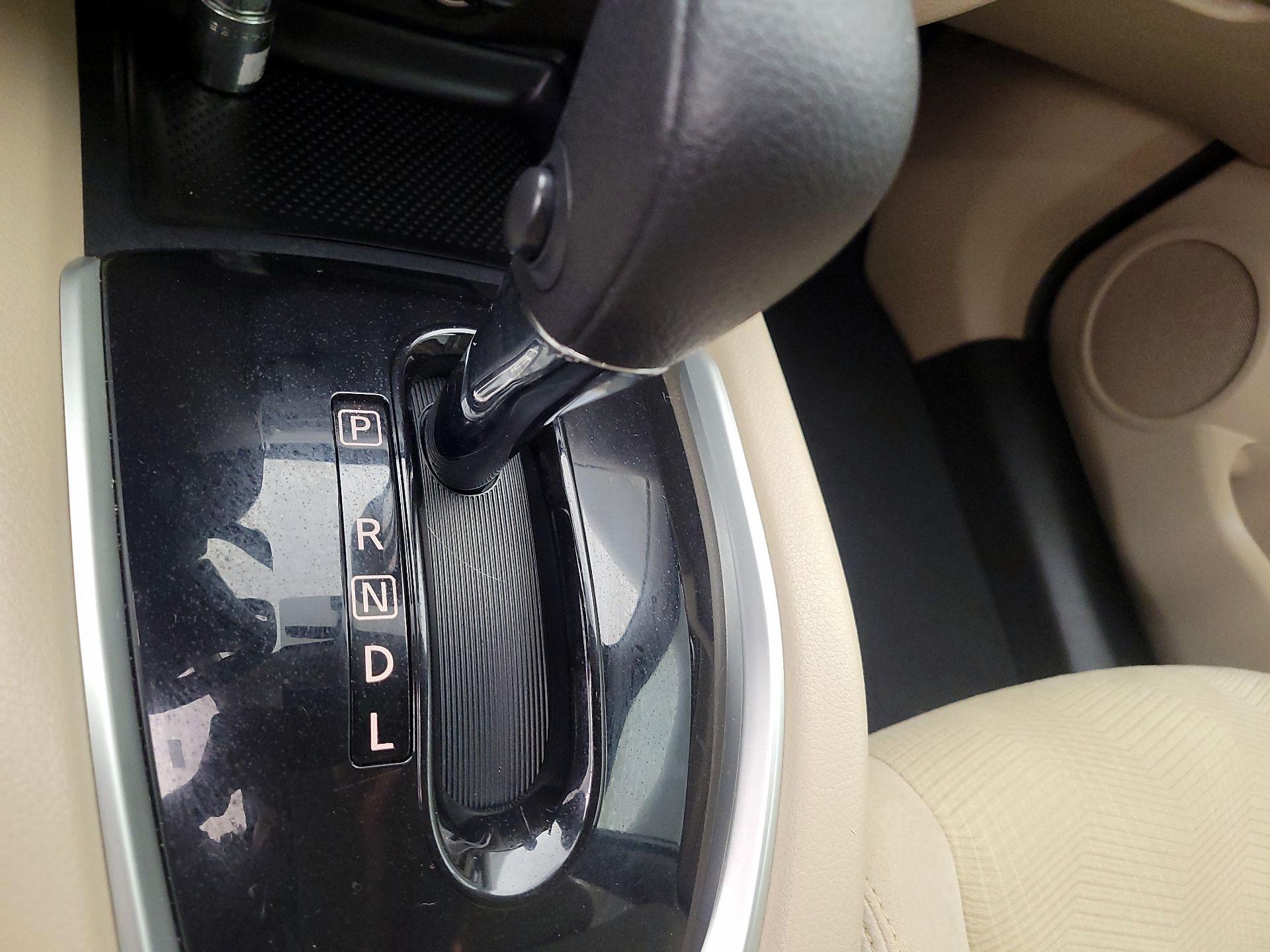 Thumbnail: 2016 Nissan Rogue - 18