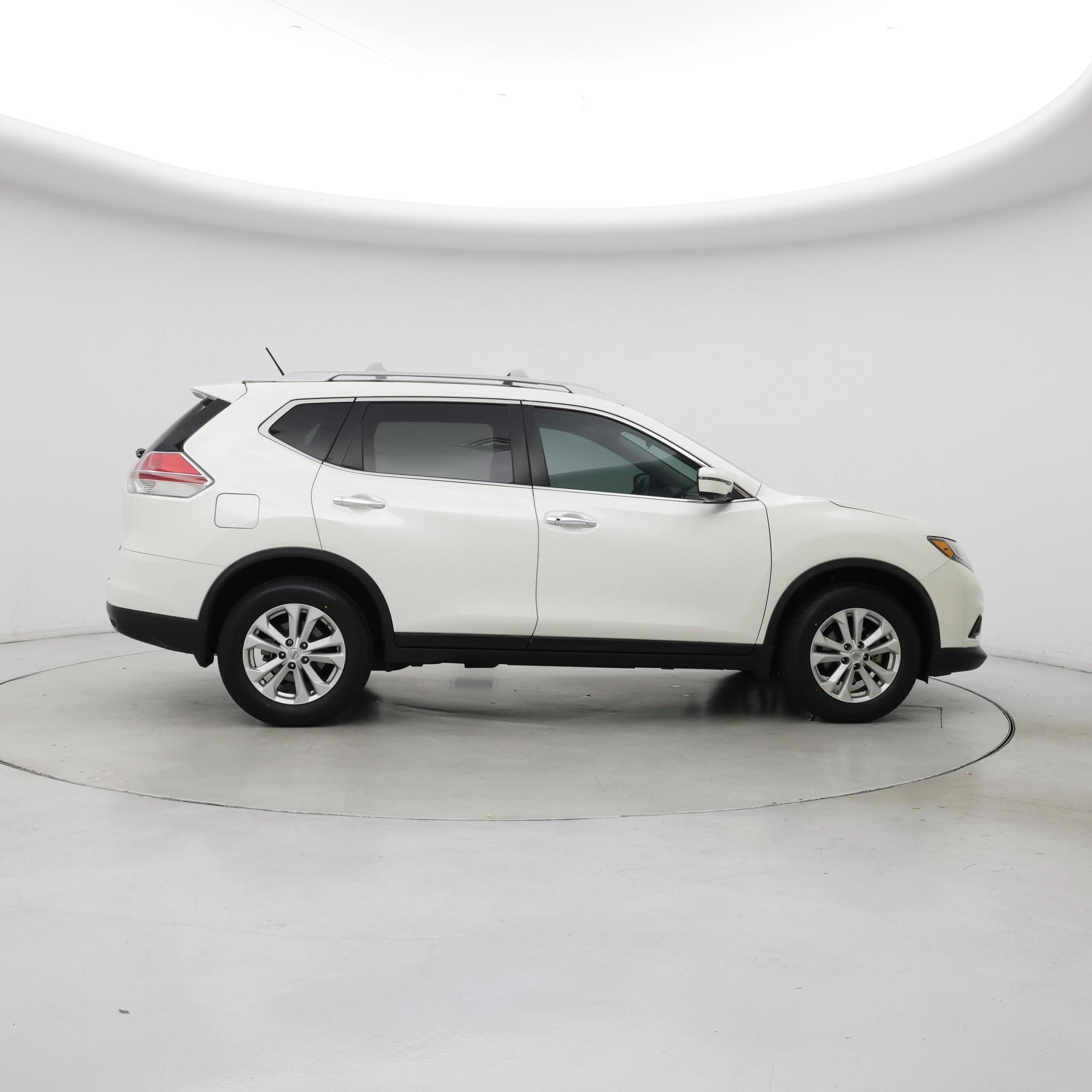 Thumbnail: 2016 Nissan Rogue - 7