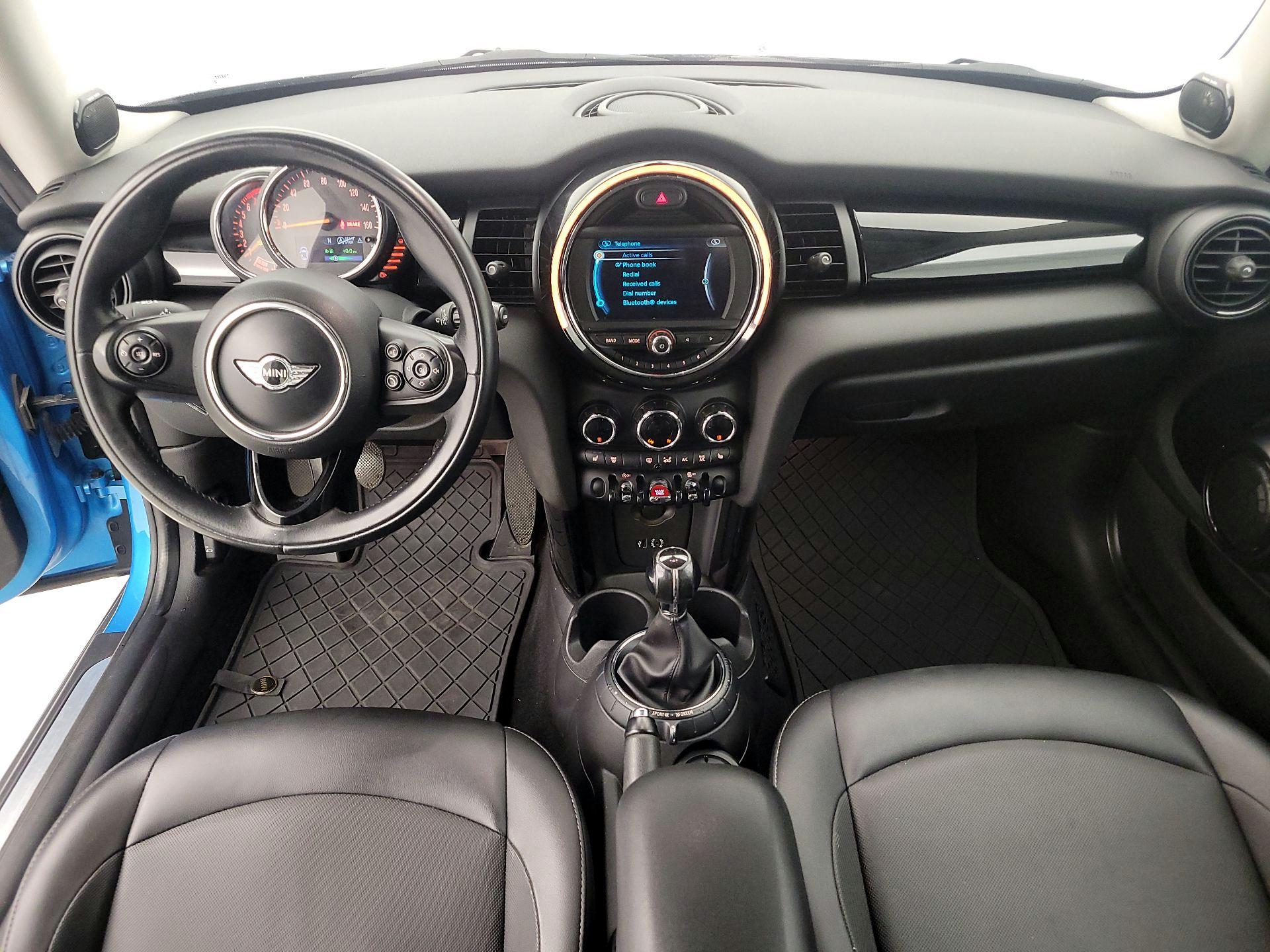 Thumbnail: 2015 MINI Cooper Hardtop - 9